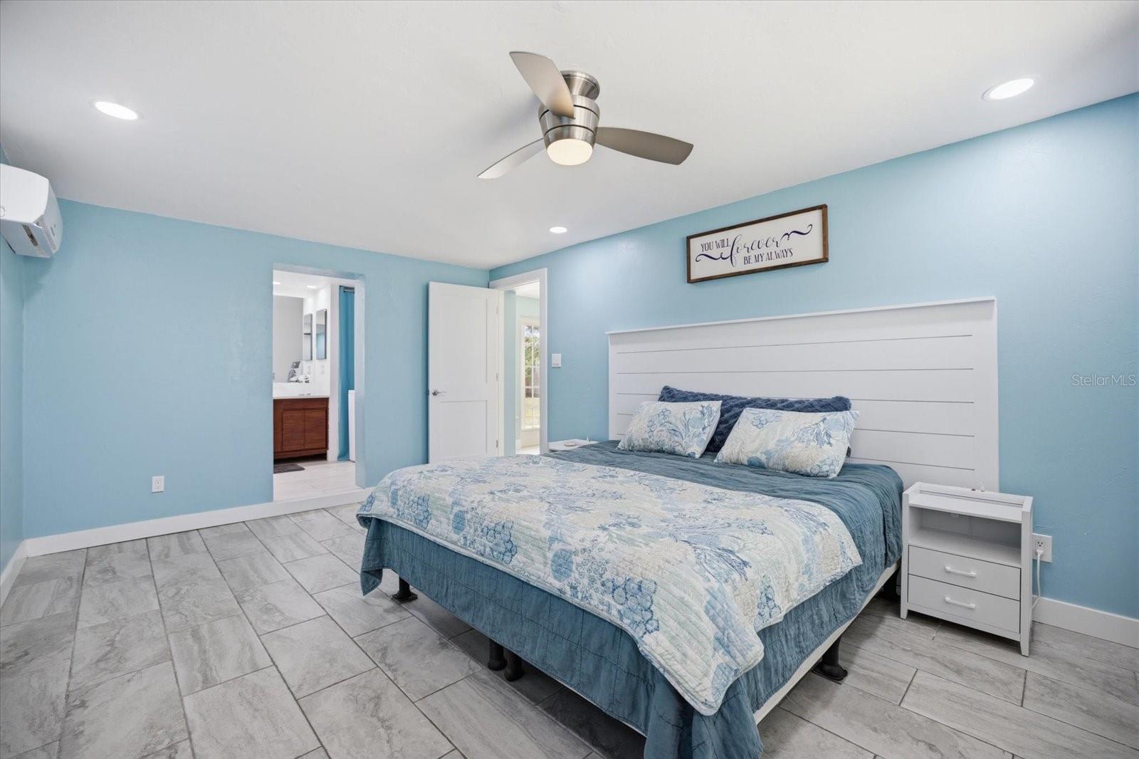 Image 21 of 48 For 1212 Pineland Avenue