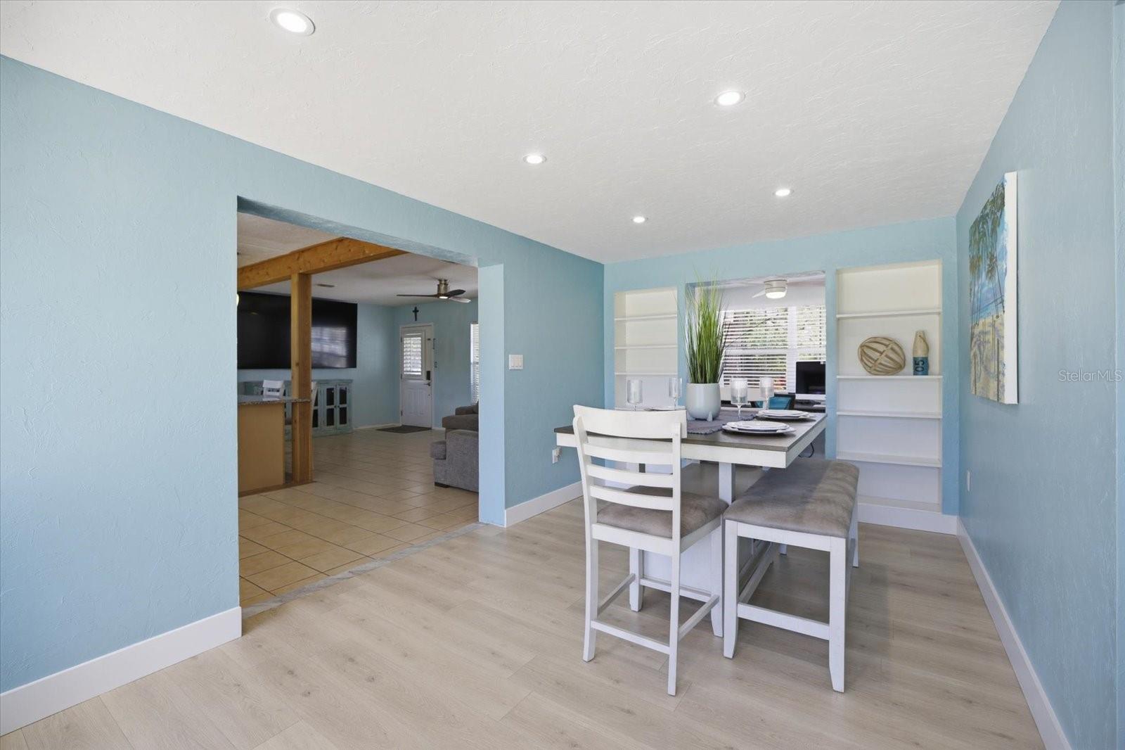 Image 24 of 48 For 1212 Pineland Avenue