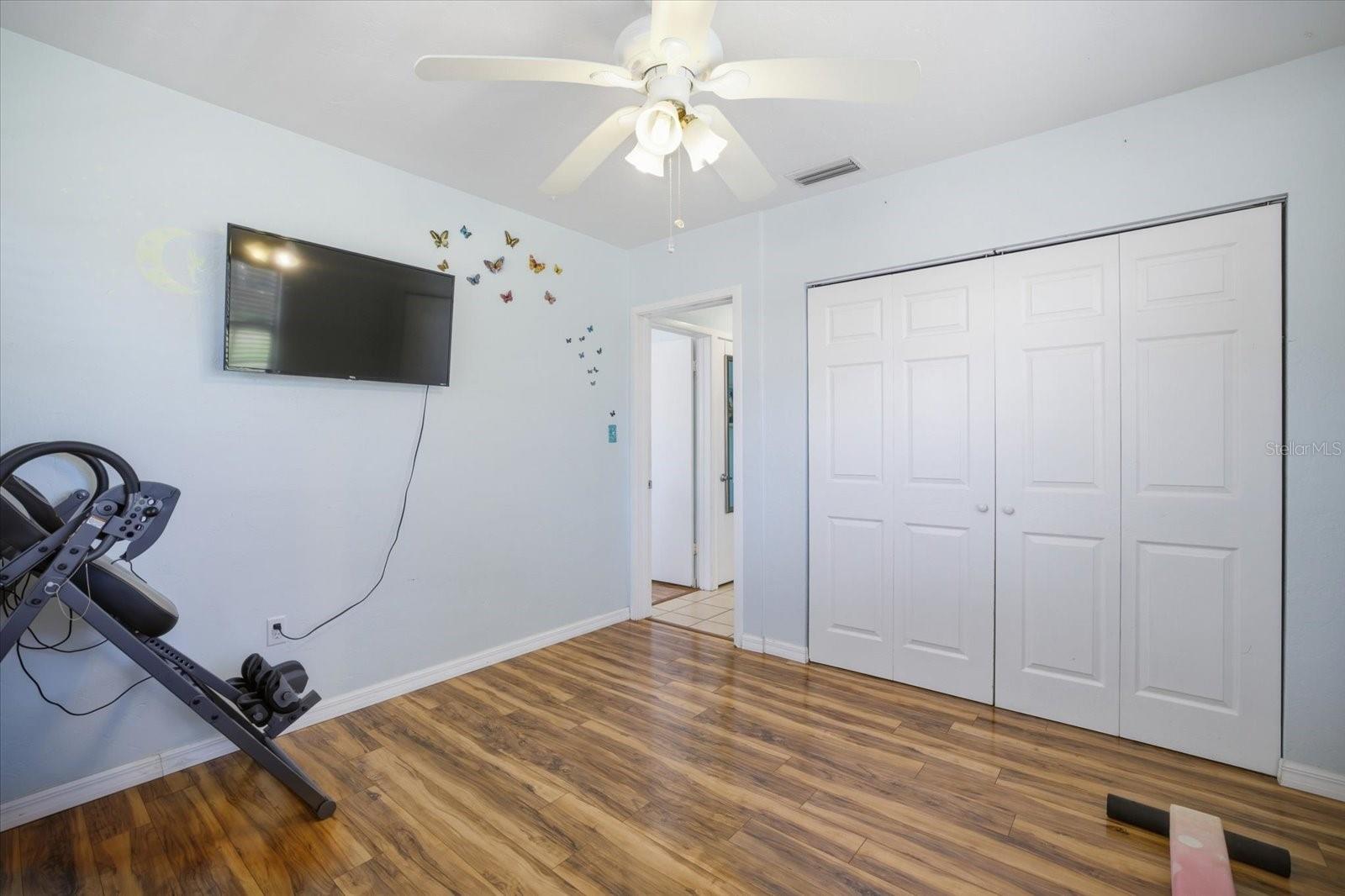 Image 27 of 48 For 1212 Pineland Avenue