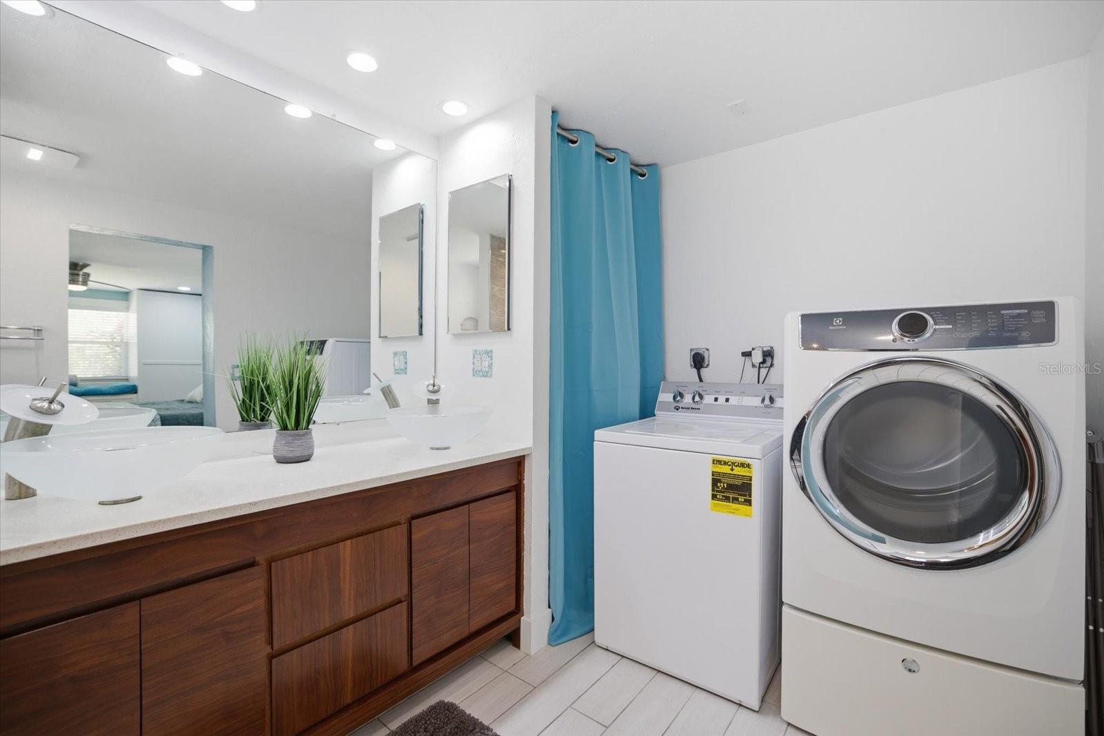 Image 32 of 48 For 1212 Pineland Avenue