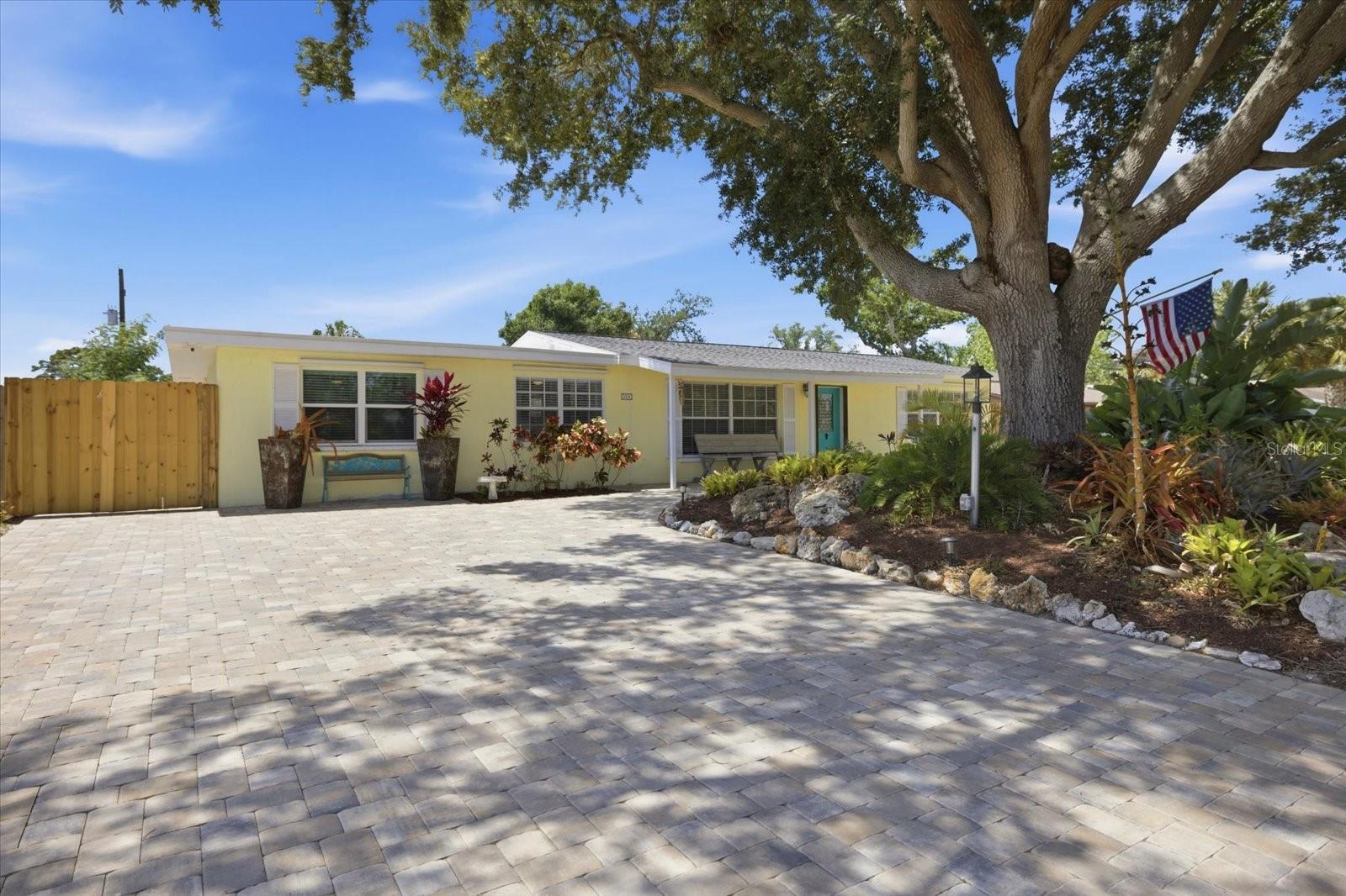 Image 39 of 48 For 1212 Pineland Avenue