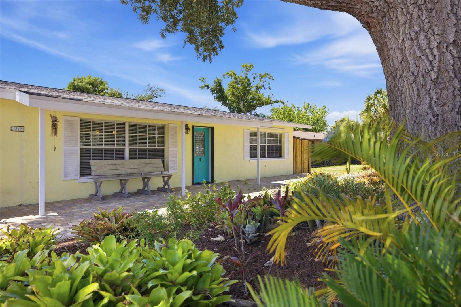 Image 43 of 48 For 1212 Pineland Avenue