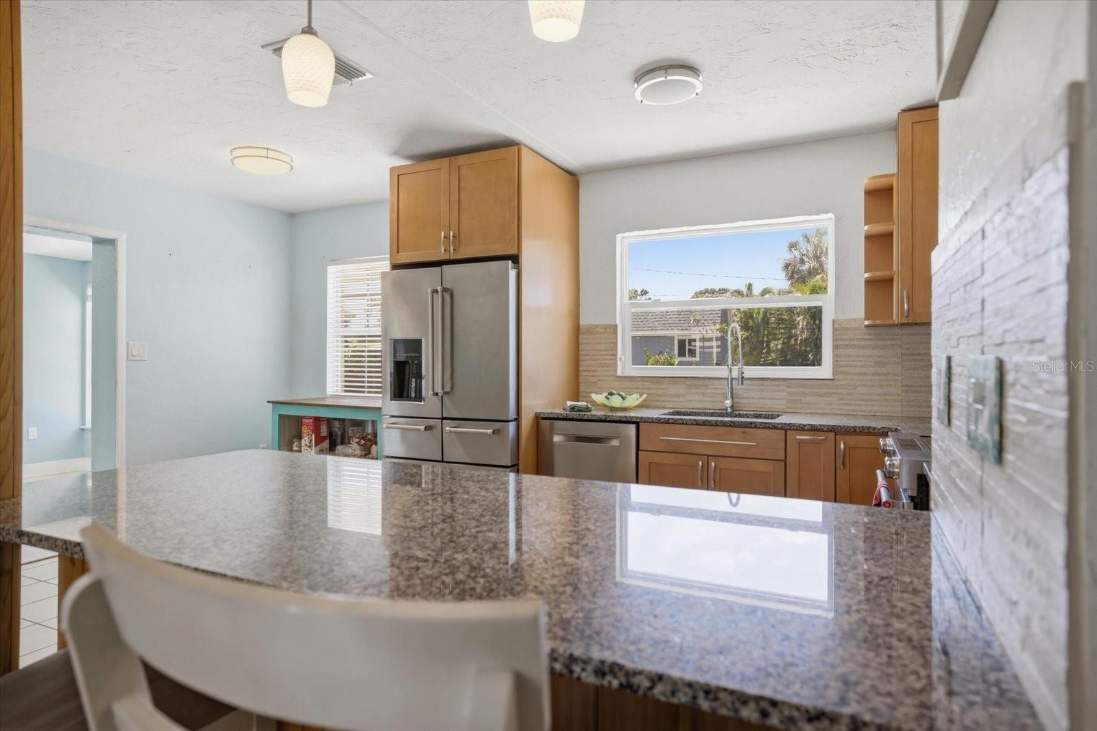 Image 9 of 48 For 1212 Pineland Avenue