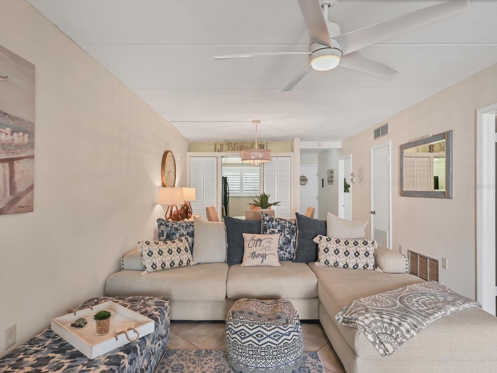 Image 10 of 41 For 708 Tamiami Trail S 105