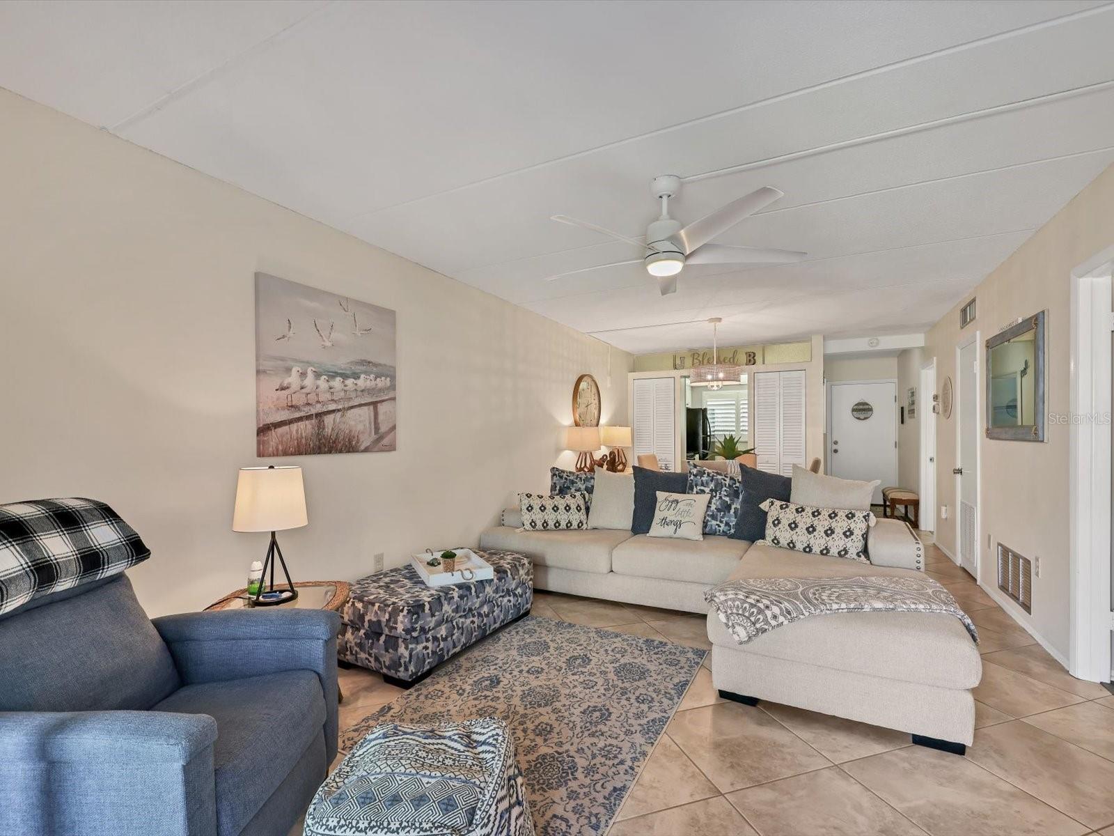 Image 11 of 41 For 708 Tamiami Trail S 105