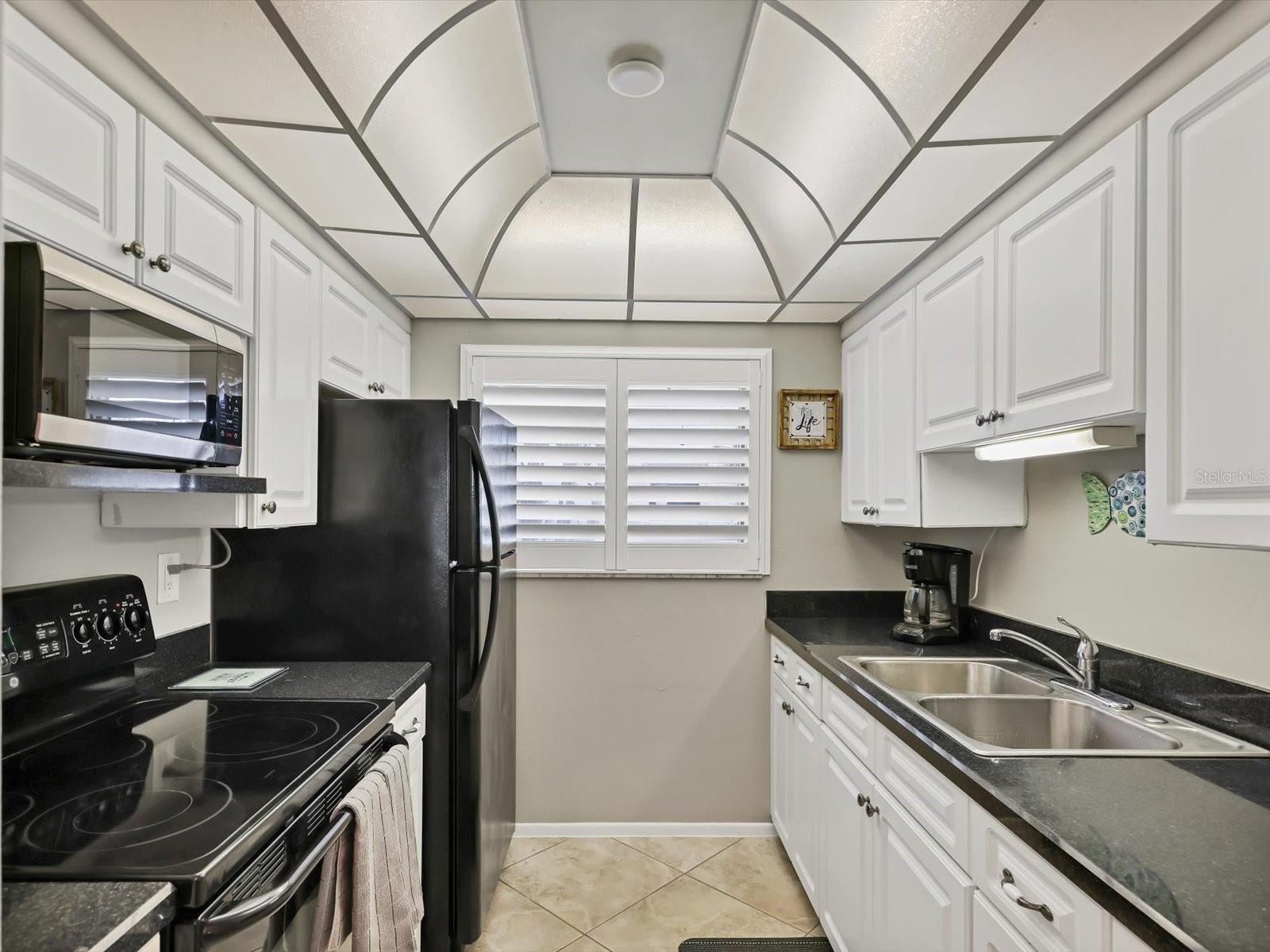 Image 12 of 41 For 708 Tamiami Trail S 105