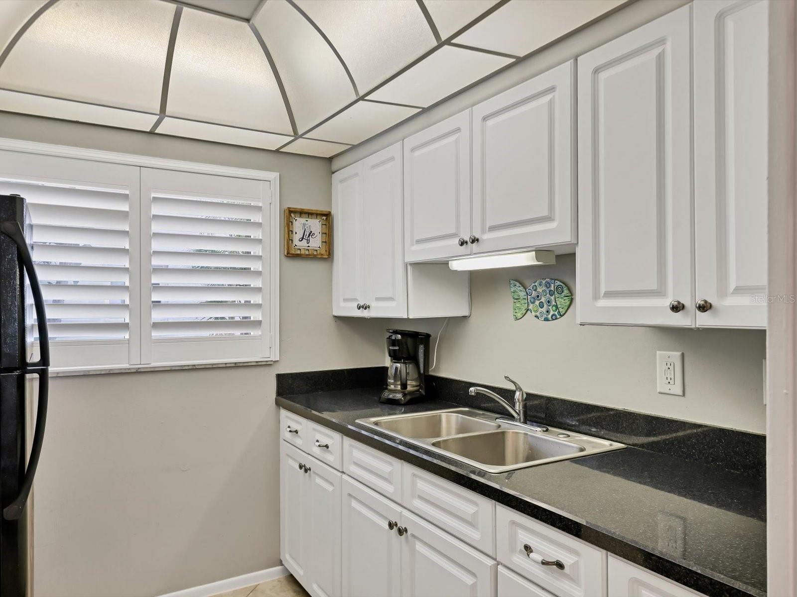 Image 13 of 41 For 708 Tamiami Trail S 105