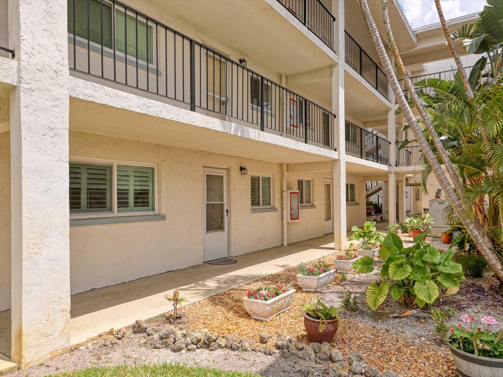 Image 3 of 41 For 708 Tamiami Trail S 105