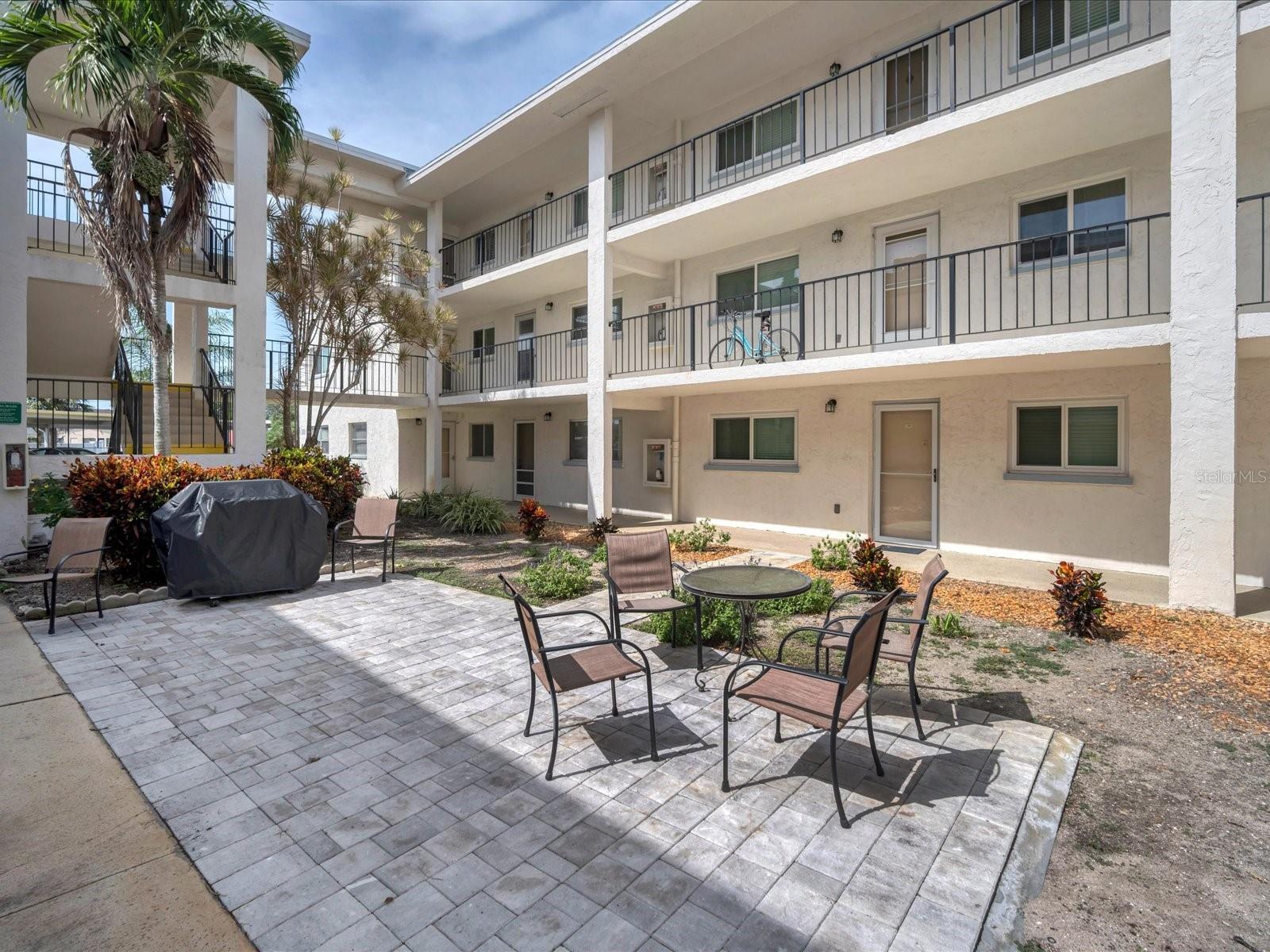 Image 31 of 41 For 708 Tamiami Trail S 105