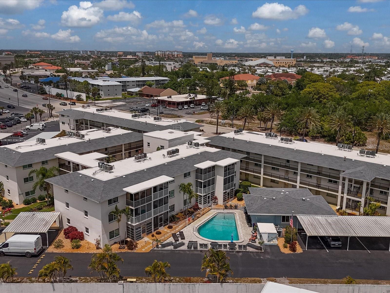 Image 34 of 41 For 708 Tamiami Trail S 105