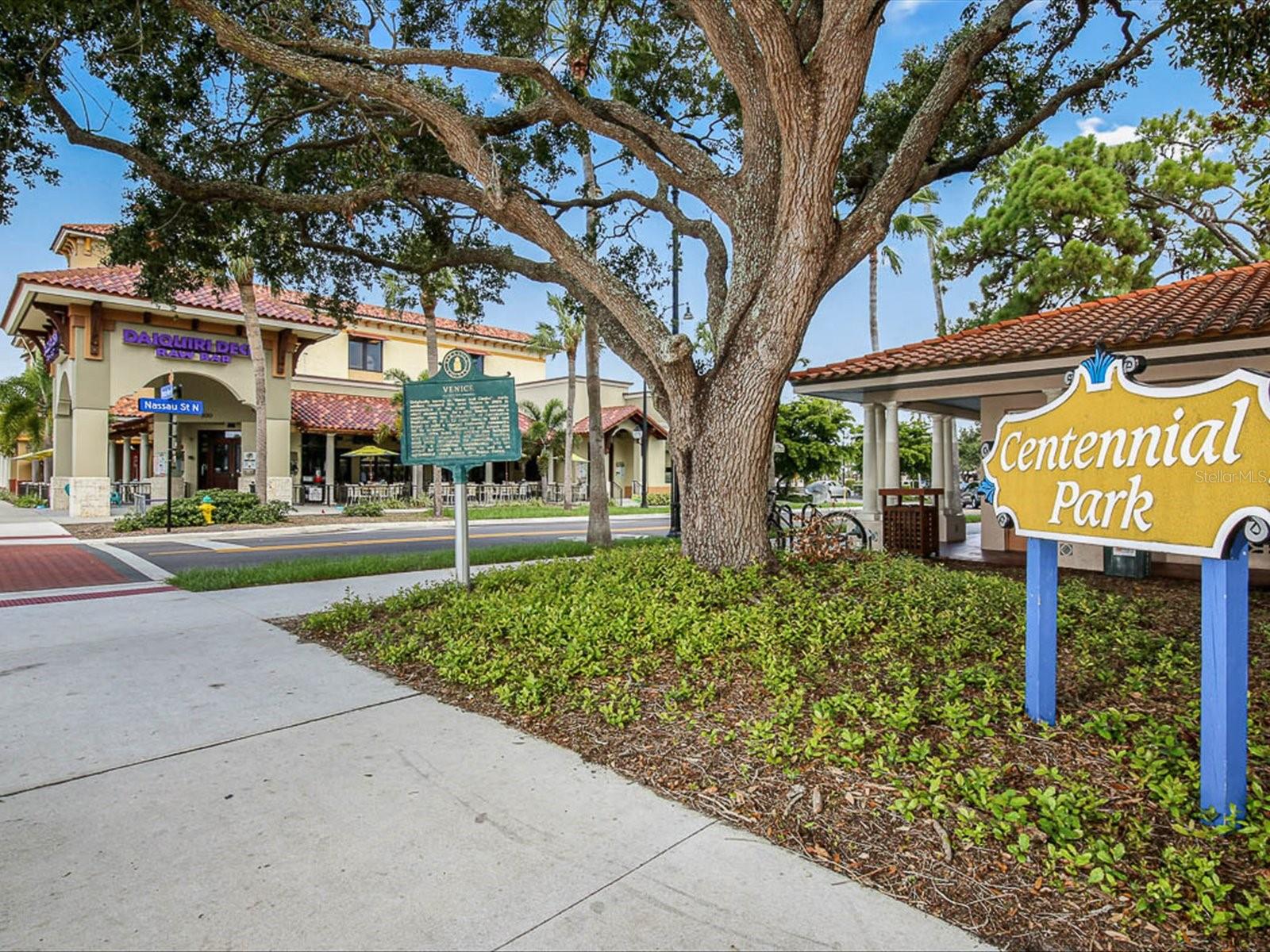 Image 36 of 41 For 708 Tamiami Trail S 105