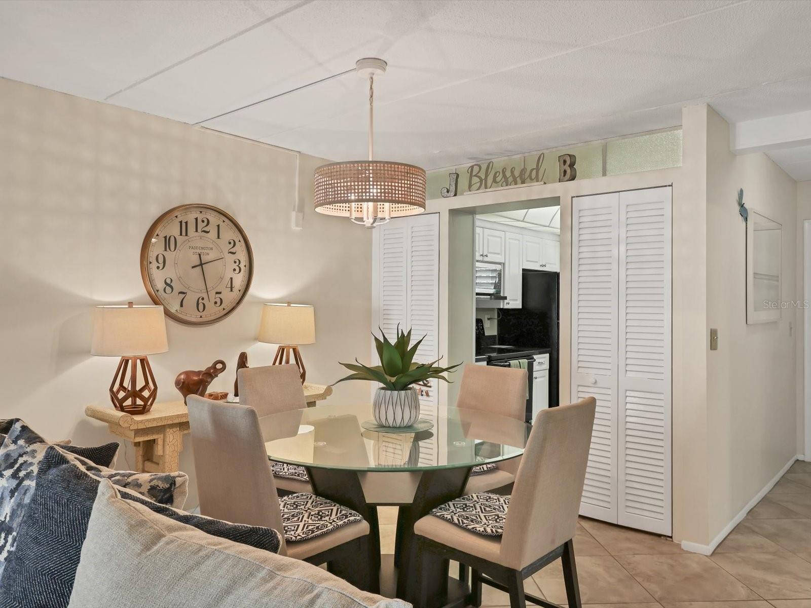 Image 6 of 41 For 708 Tamiami Trail S 105