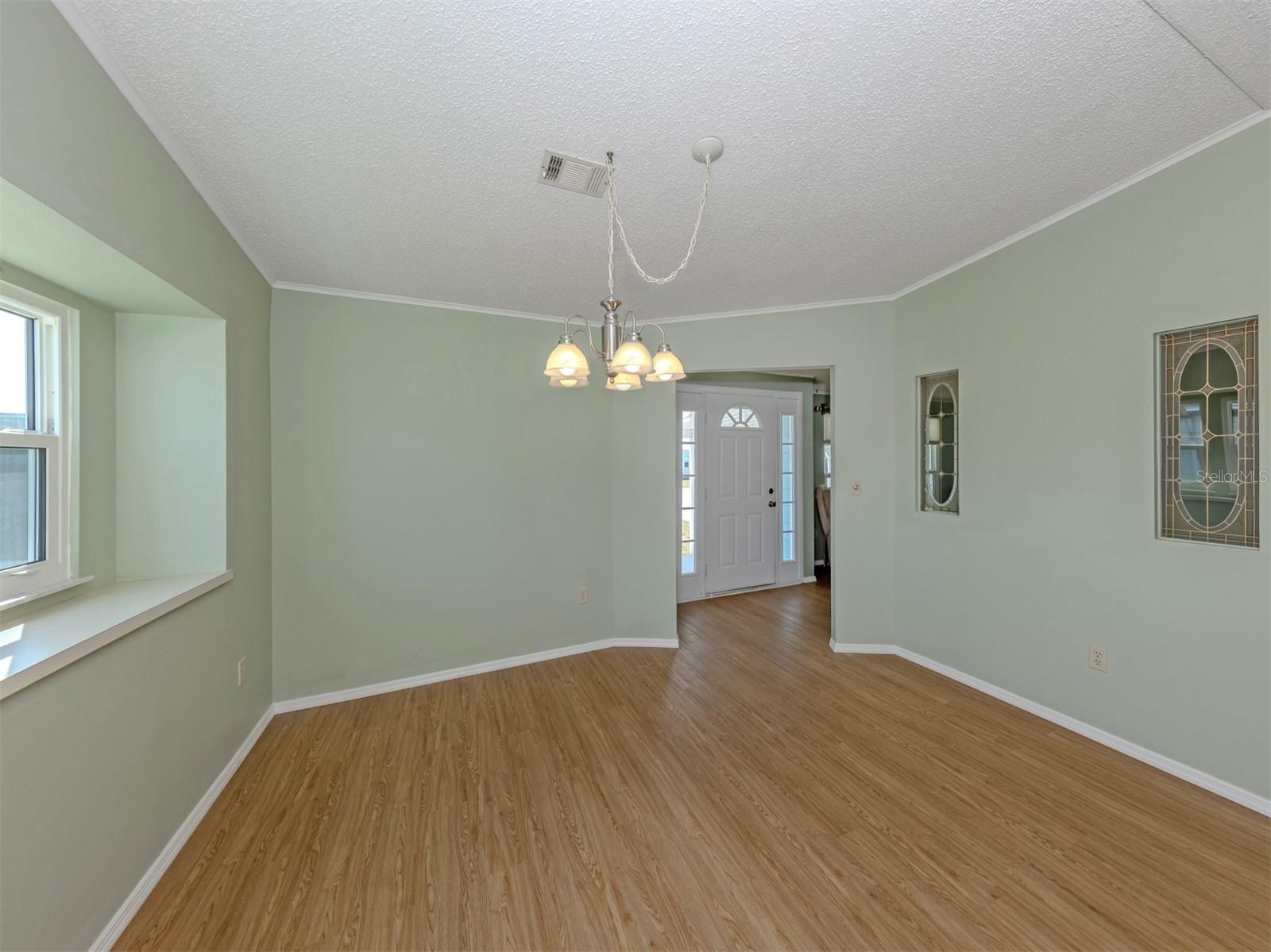 Image 13 of 65 For 592 Portside Drive