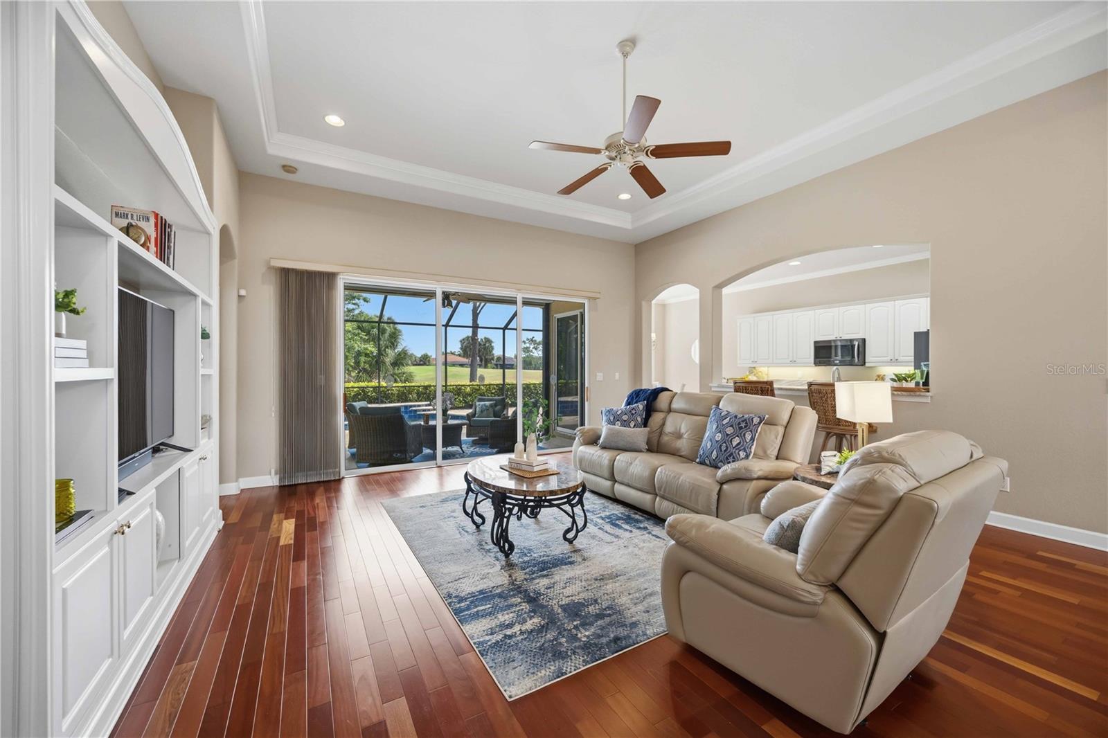 Image 7 of 73 For 170 Montelluna Drive