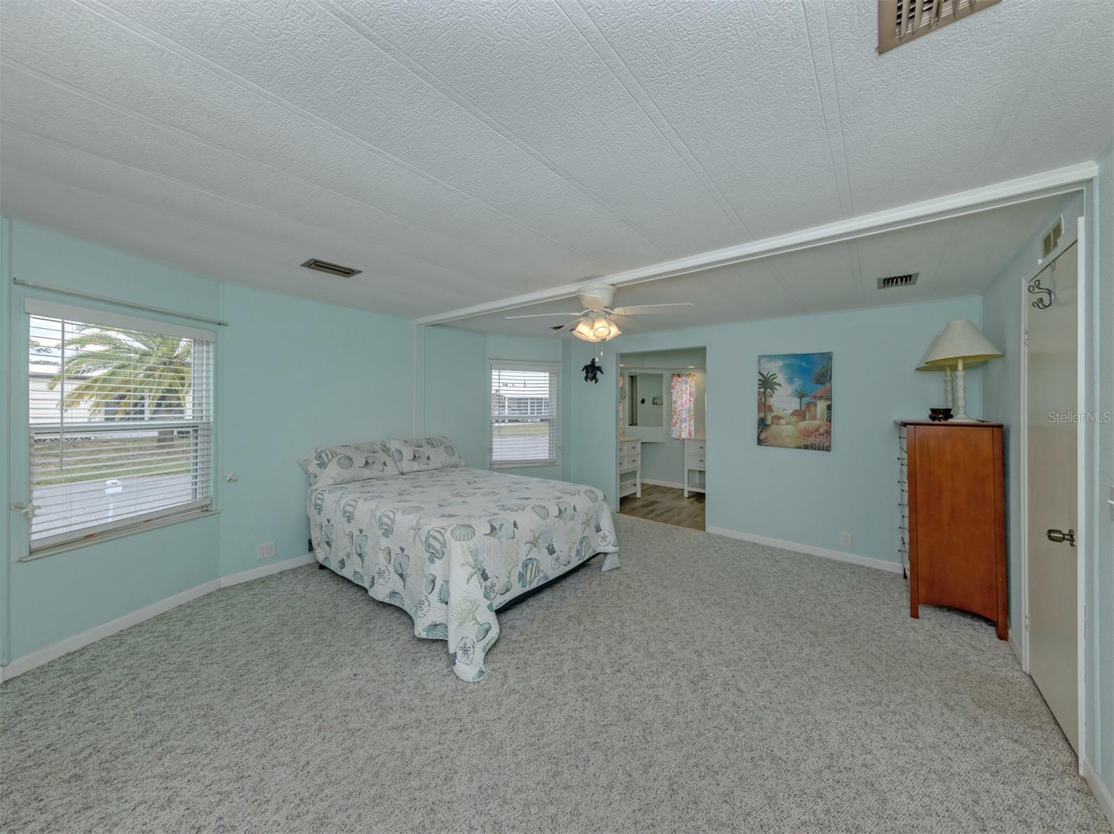 Image 21 of 78 For 98 Lakeview Drive