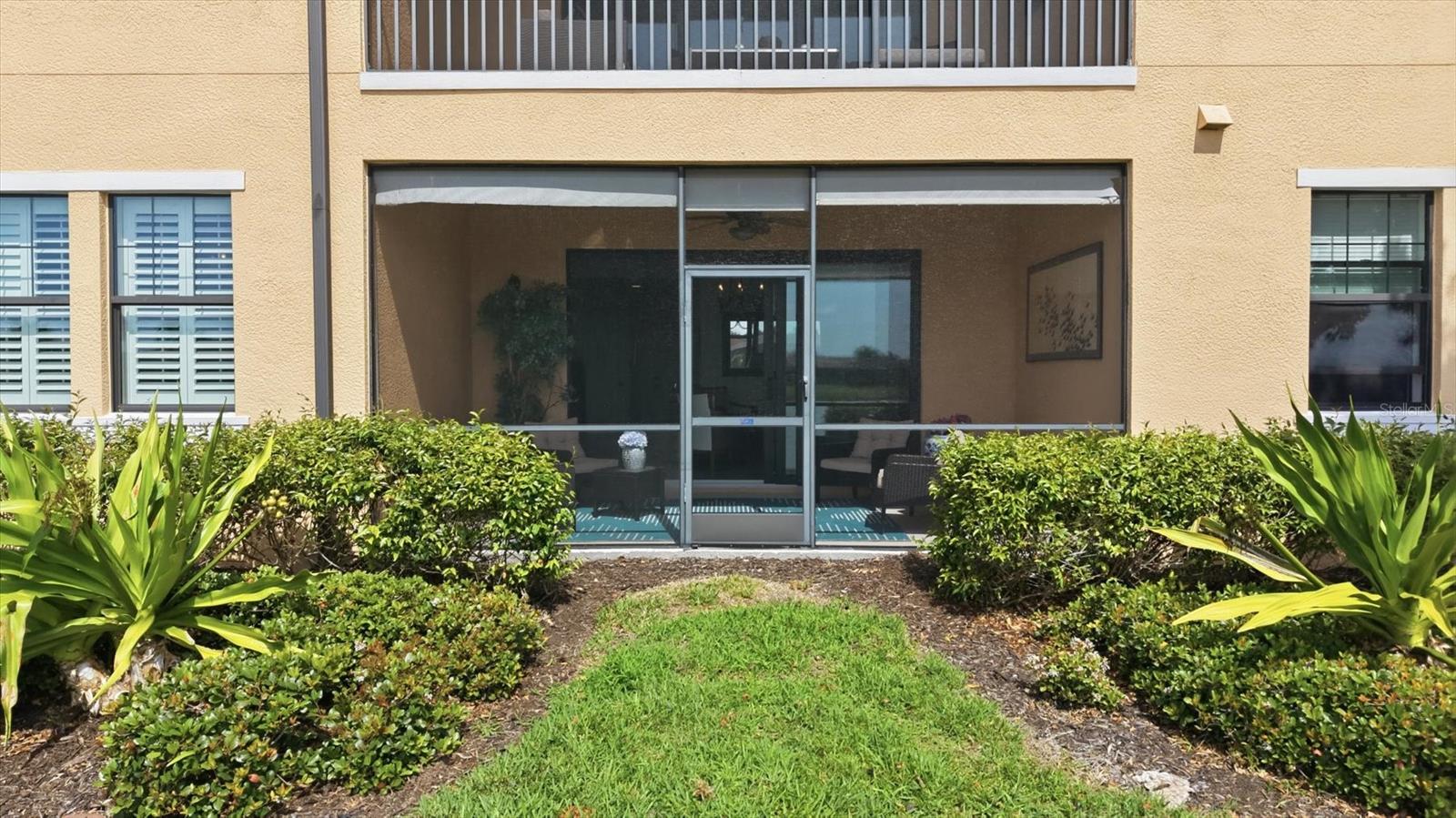 Image 15 of 74 For 23160 Banbury Way 102