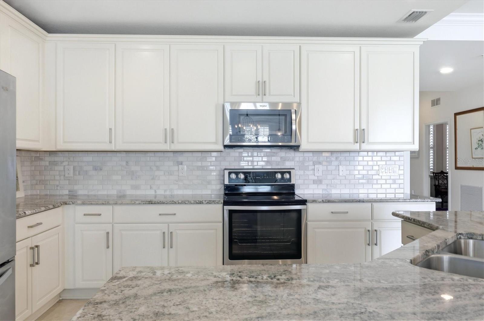 Image 20 of 74 For 23160 Banbury Way 102