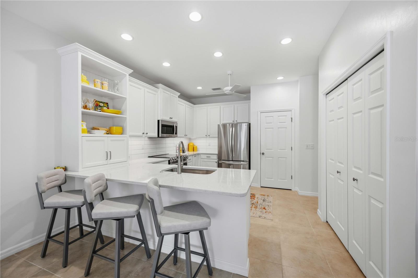 Image 14 of 44 For 24955 Pennington Terrace