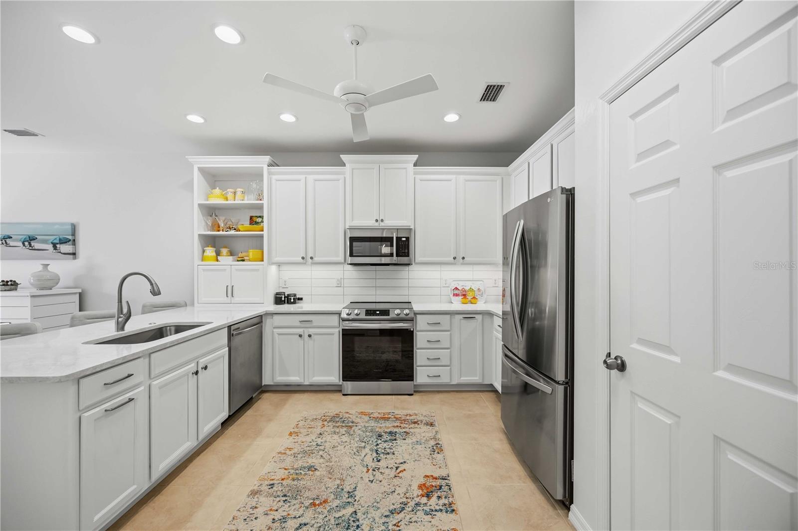 Image 16 of 44 For 24955 Pennington Terrace