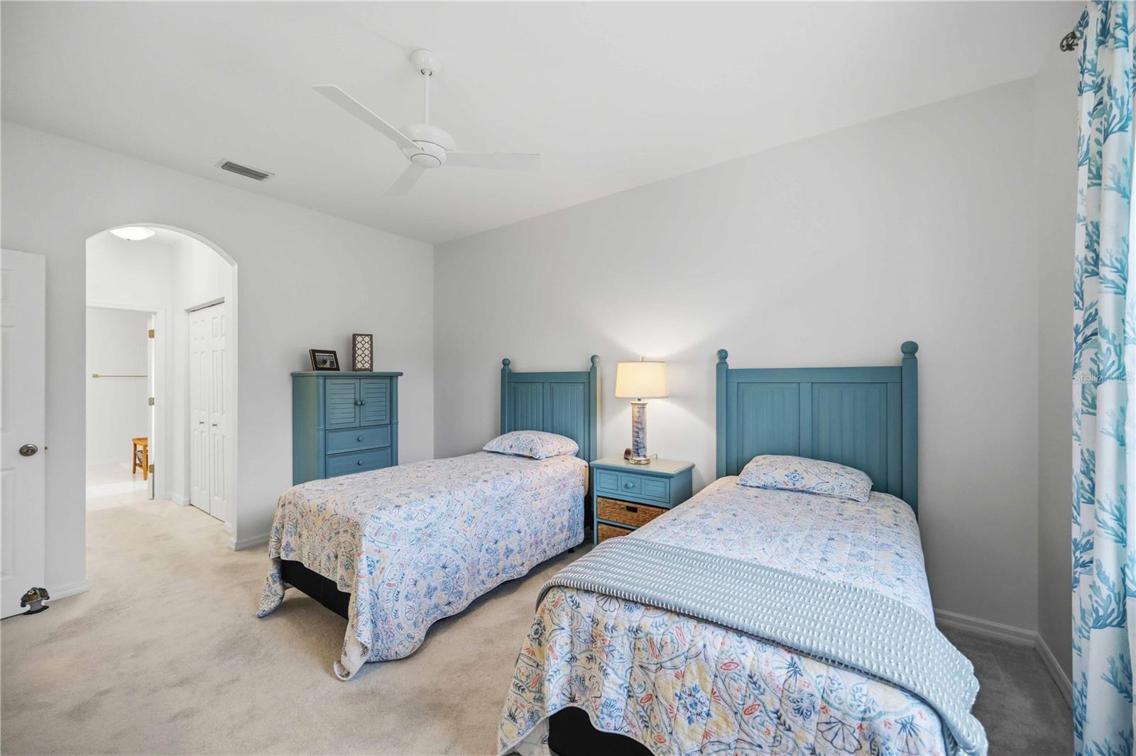Image 20 of 44 For 24955 Pennington Terrace
