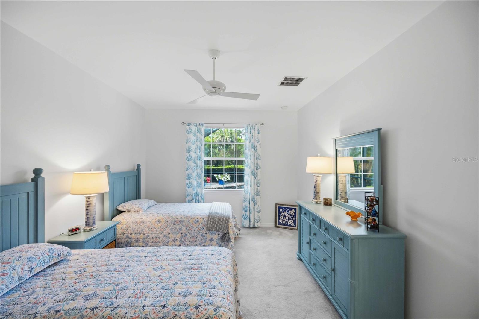 Image 21 of 44 For 24955 Pennington Terrace