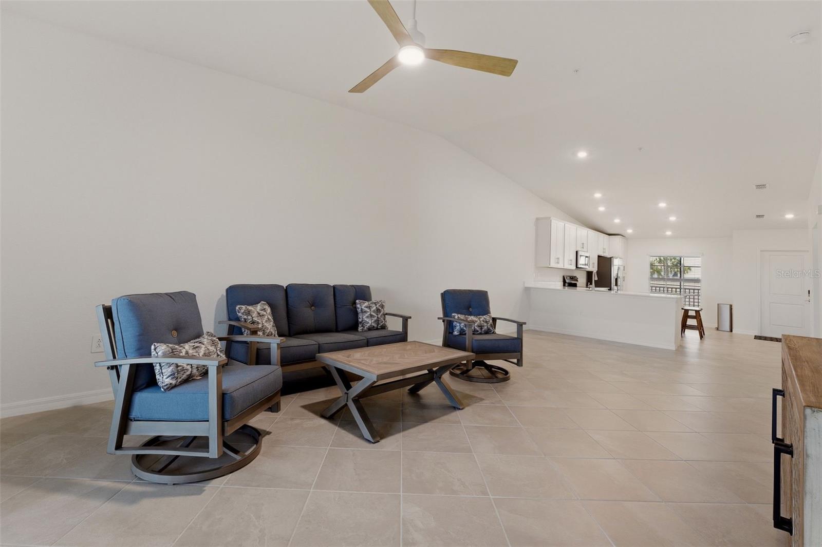 Image 13 of 41 For 17535 Opal Sand Drive 201