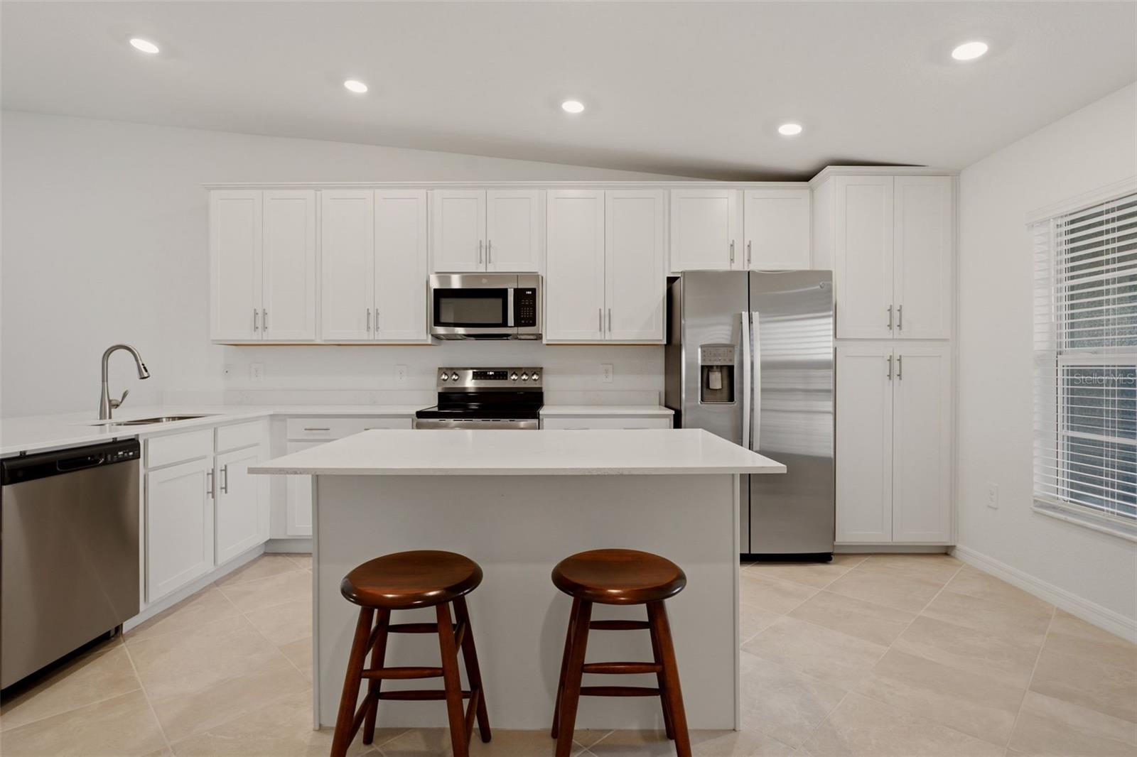 Image 6 of 41 For 17535 Opal Sand Drive 201