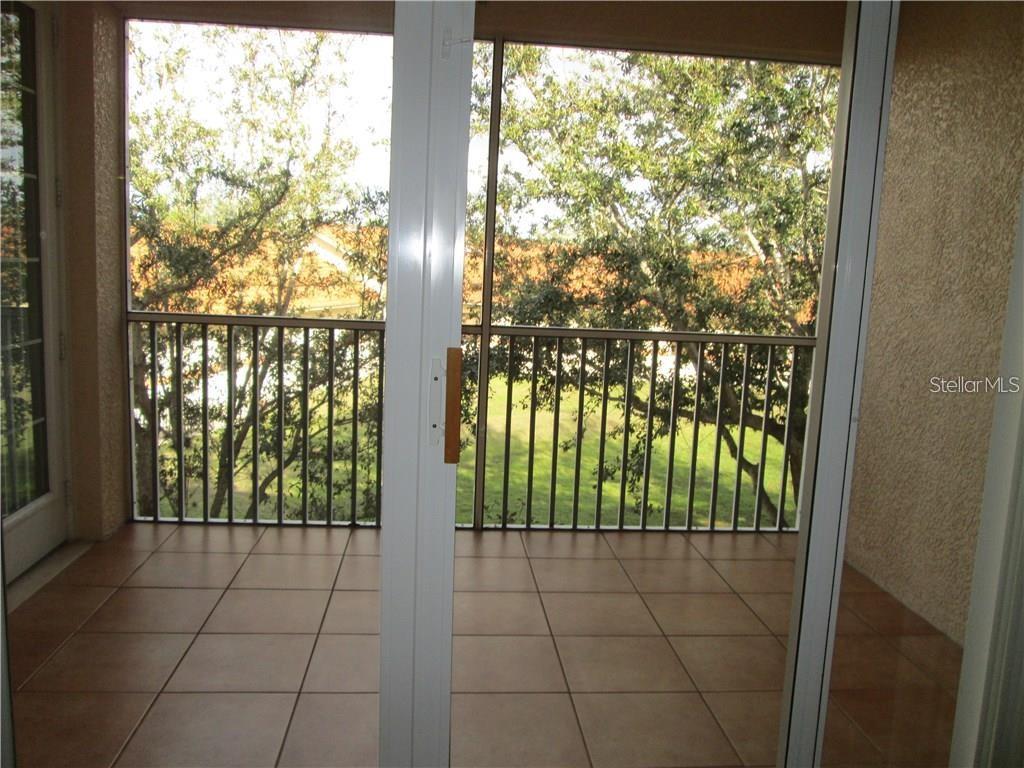 Image 11 of 15 For 240 End Drive 221