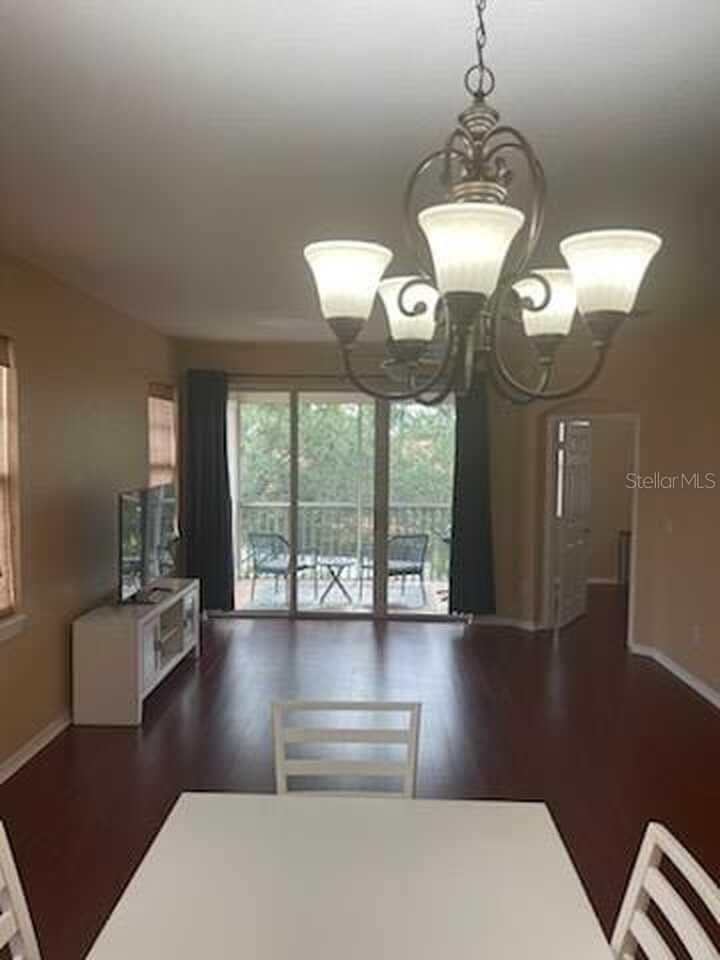 Image 3 of 15 For 240 End Drive 221