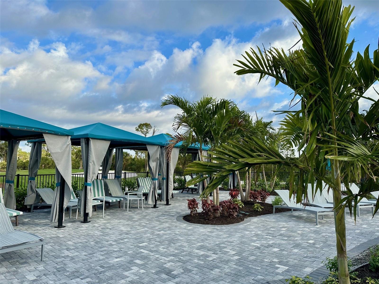 Image 33 of 42 For 17475 Opal Sand Drive 204