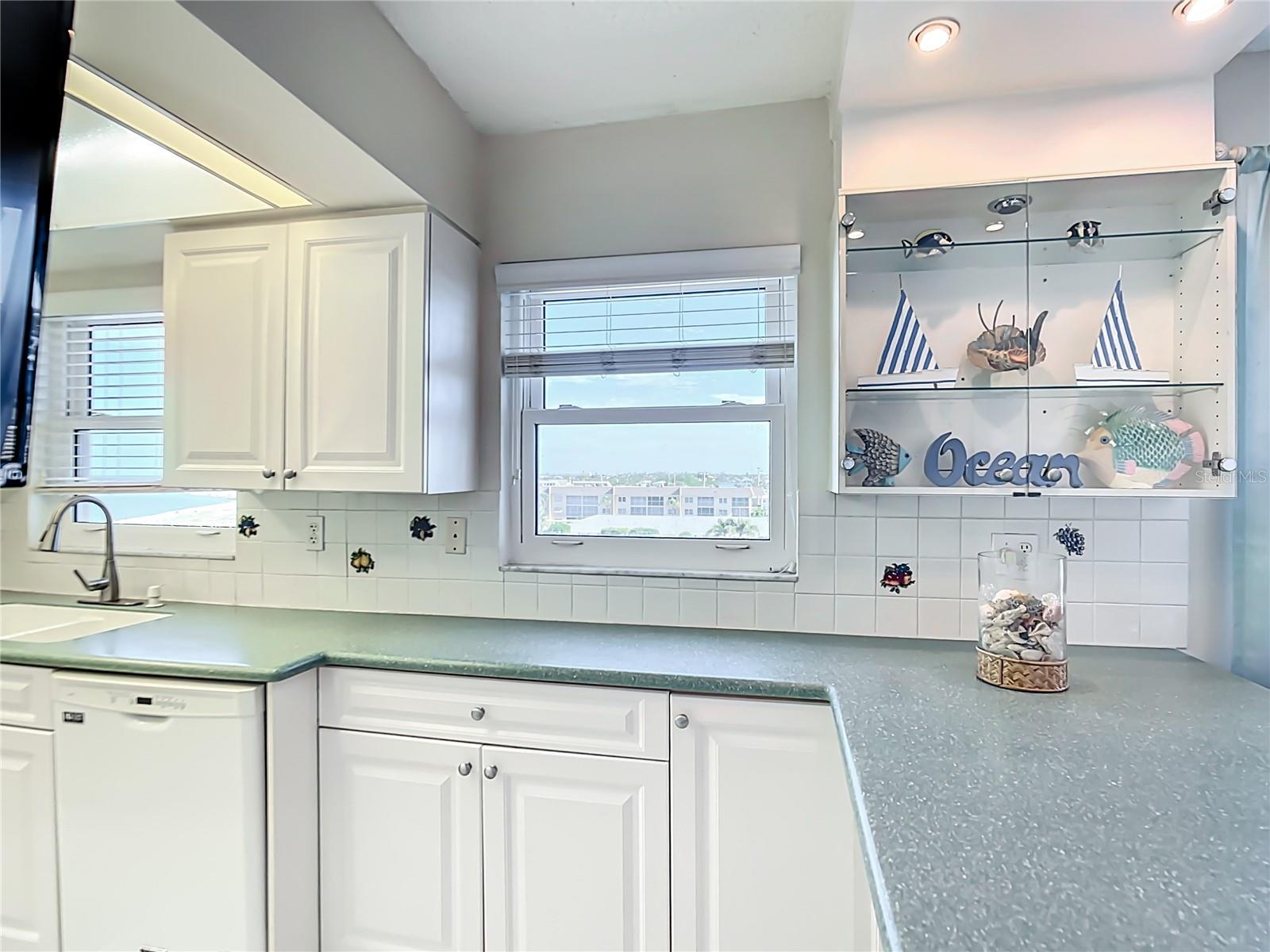 Image 10 of 36 For 1255 Tarpon Center Drive 510