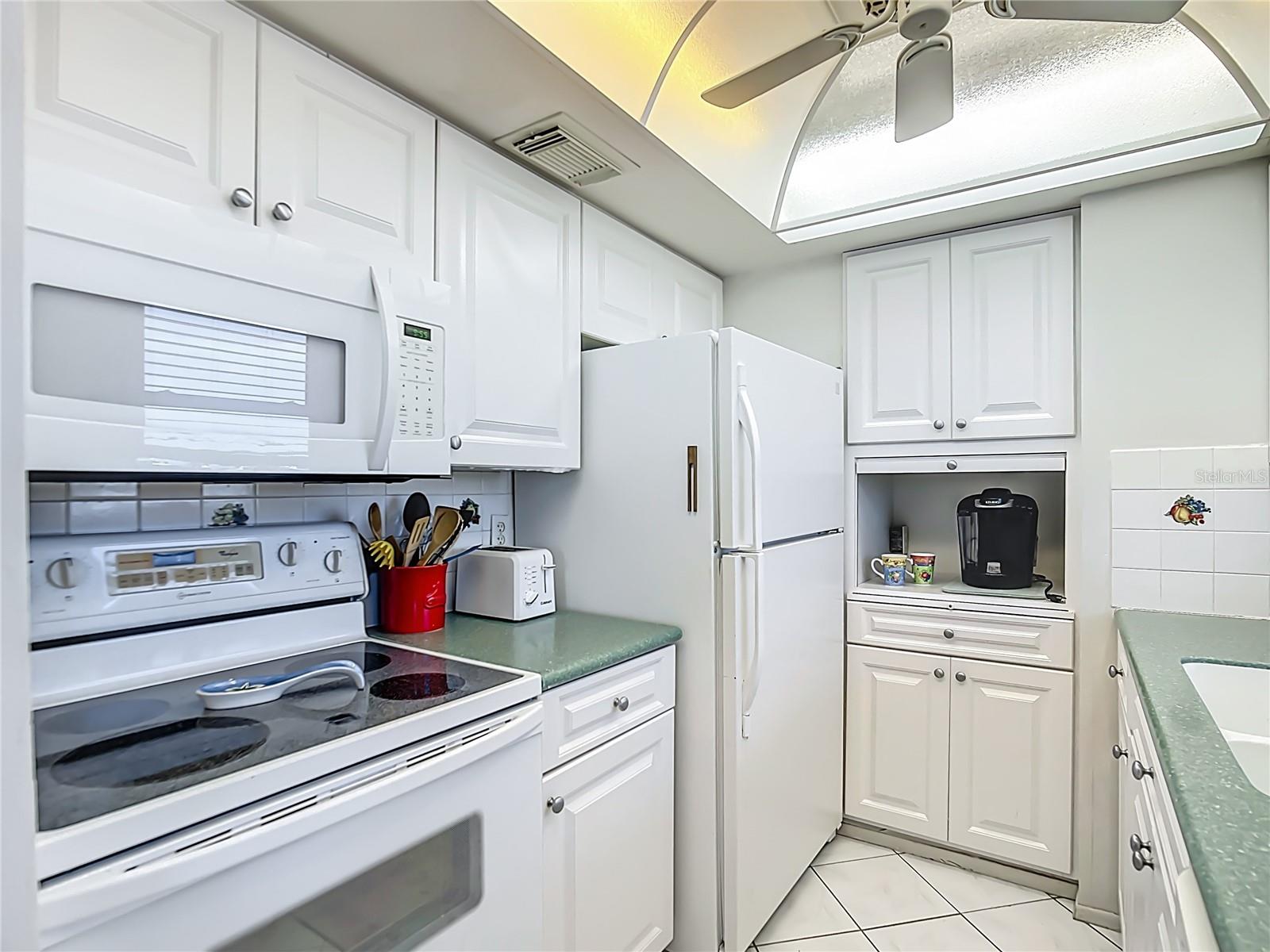 Image 12 of 36 For 1255 Tarpon Center Drive 510