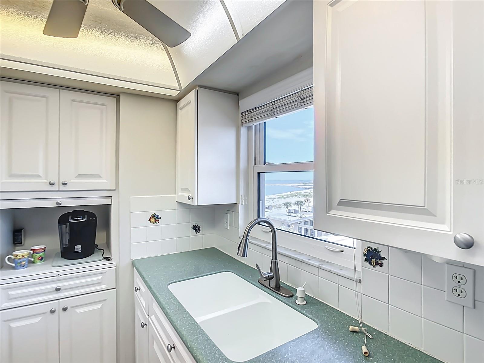 Image 13 of 36 For 1255 Tarpon Center Drive 510