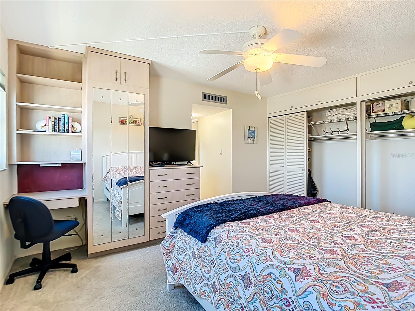 Image 17 of 36 For 1255 Tarpon Center Drive 510