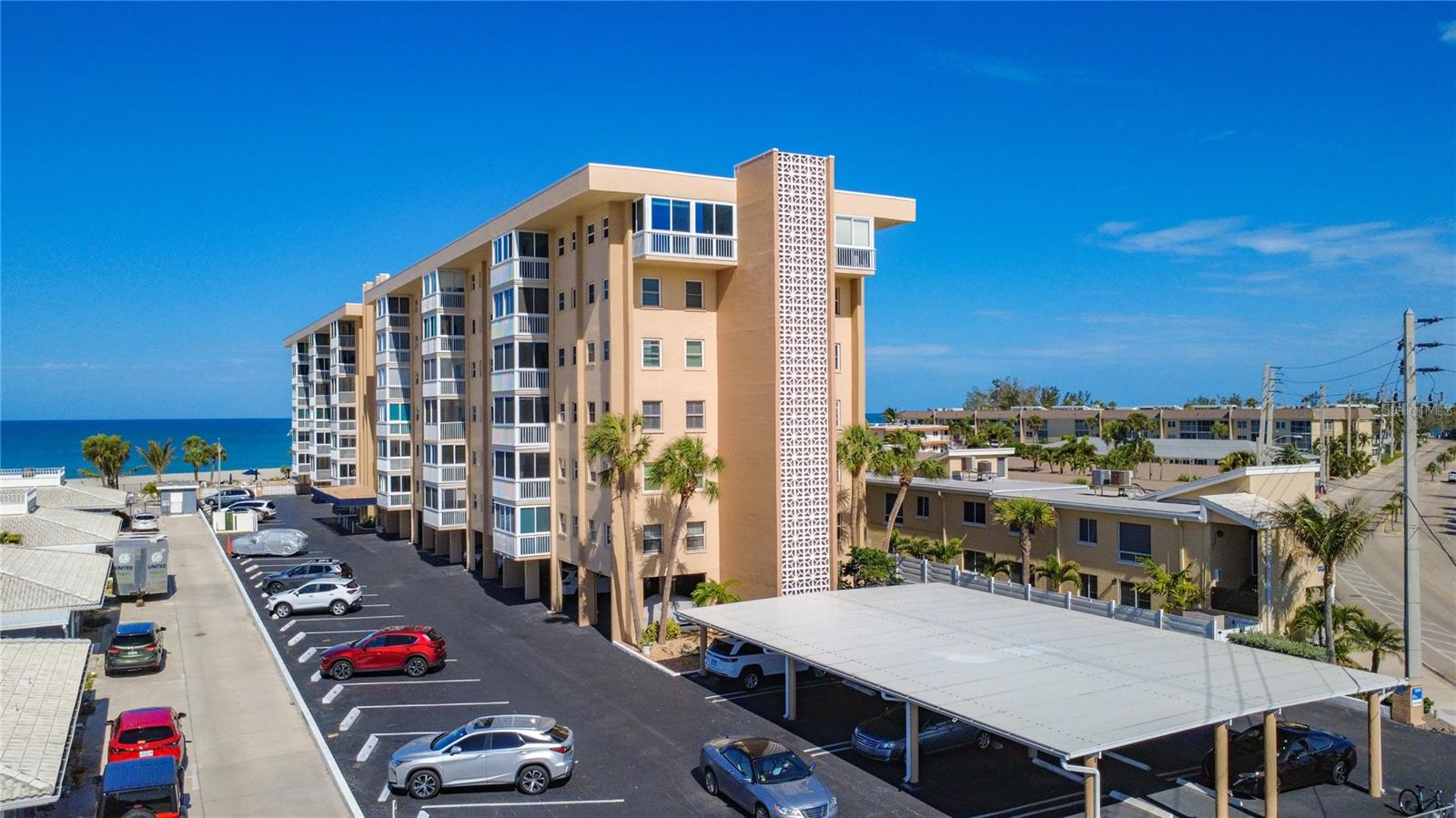 Image 2 of 36 For 1255 Tarpon Center Drive 510