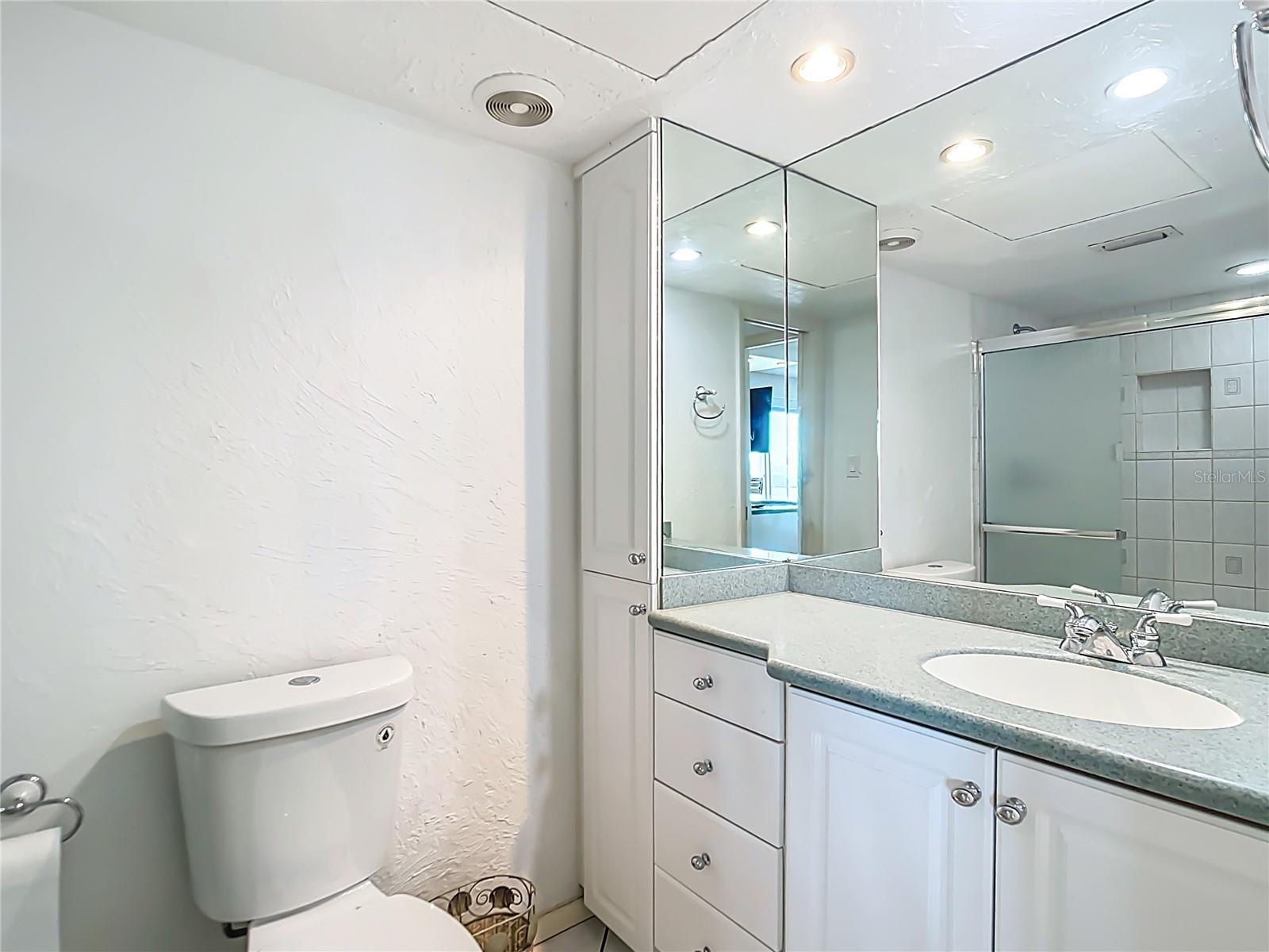 Image 20 of 36 For 1255 Tarpon Center Drive 510