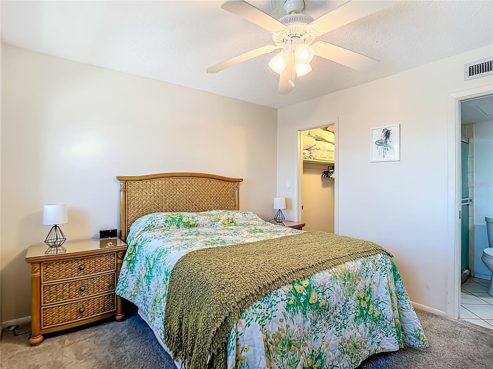 Image 22 of 36 For 1255 Tarpon Center Drive 510