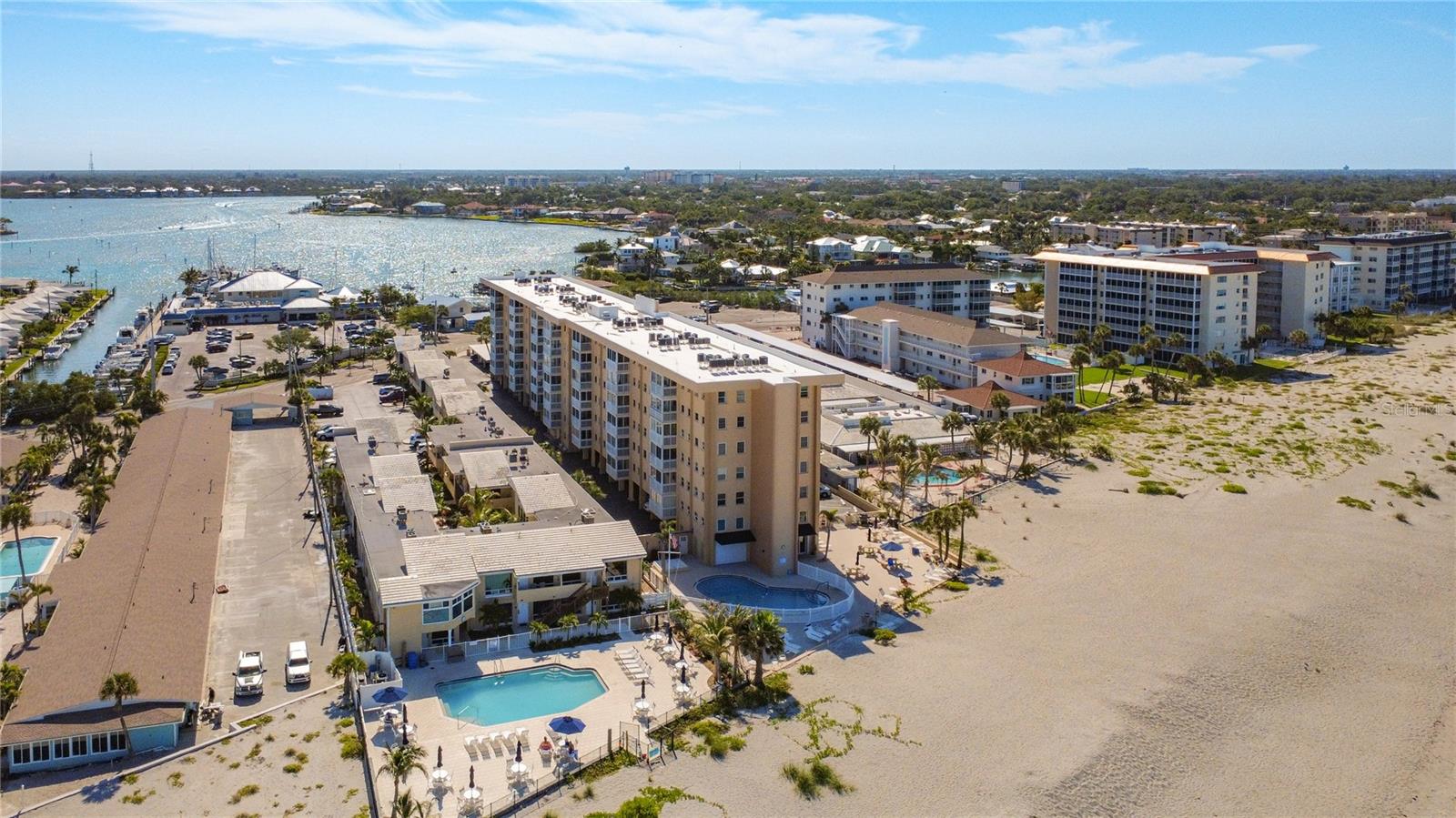 Image 35 of 36 For 1255 Tarpon Center Drive 510