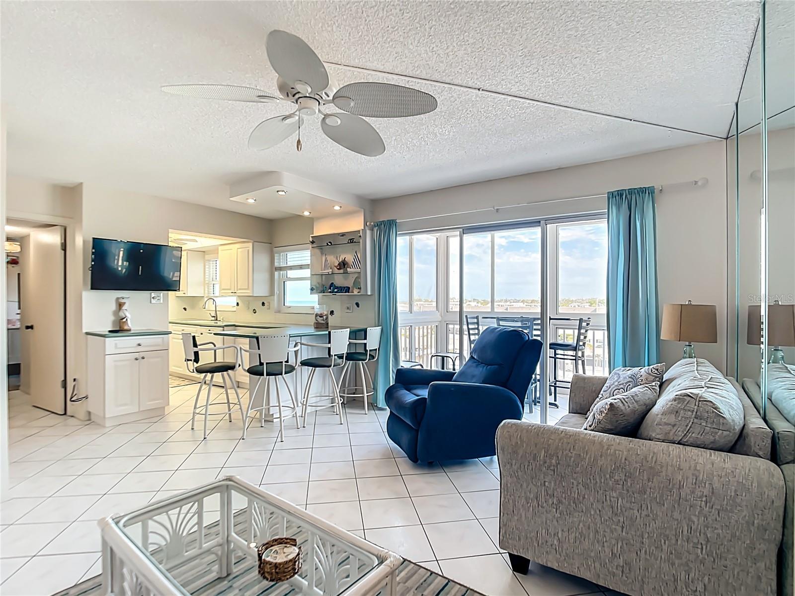 Image 4 of 36 For 1255 Tarpon Center Drive 510