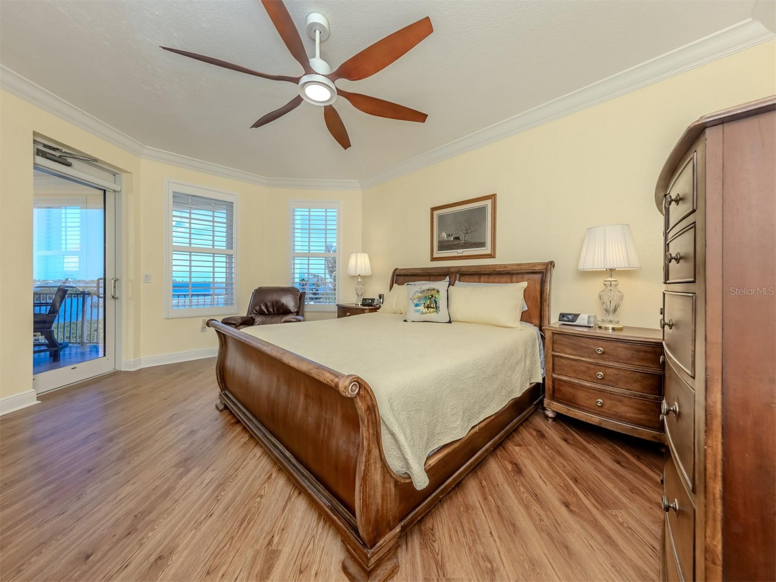 Image 15 of 77 For 14021 Bellagio Way 404