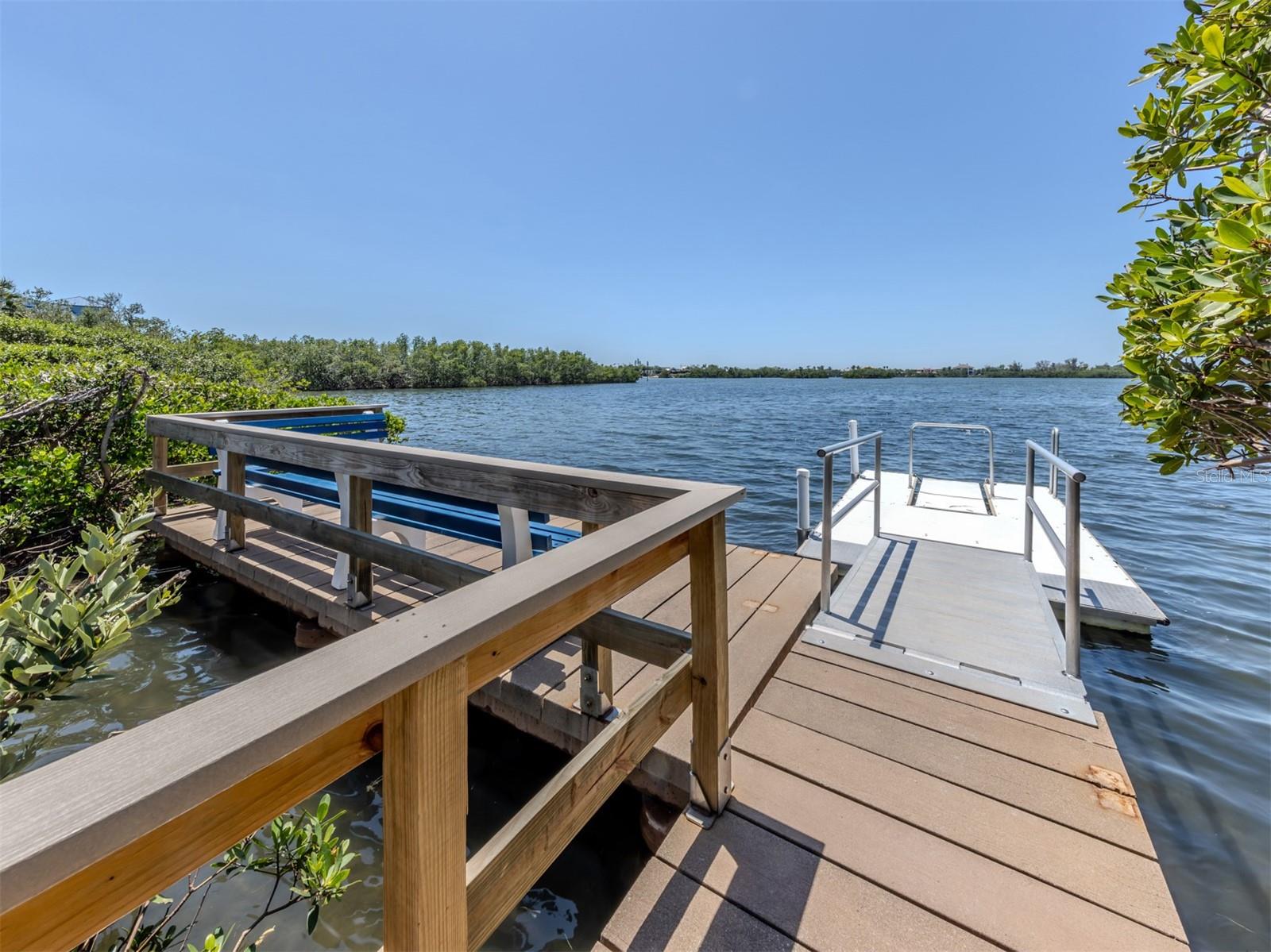 Image 34 of 77 For 14021 Bellagio Way 404