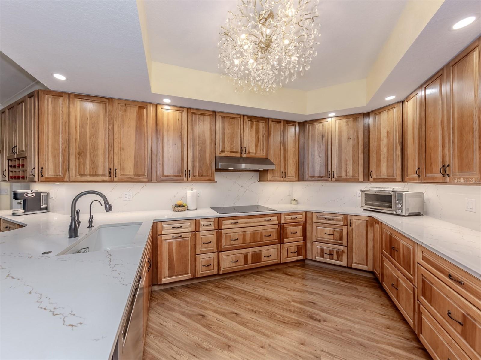 Image 4 of 77 For 14021 Bellagio Way 404