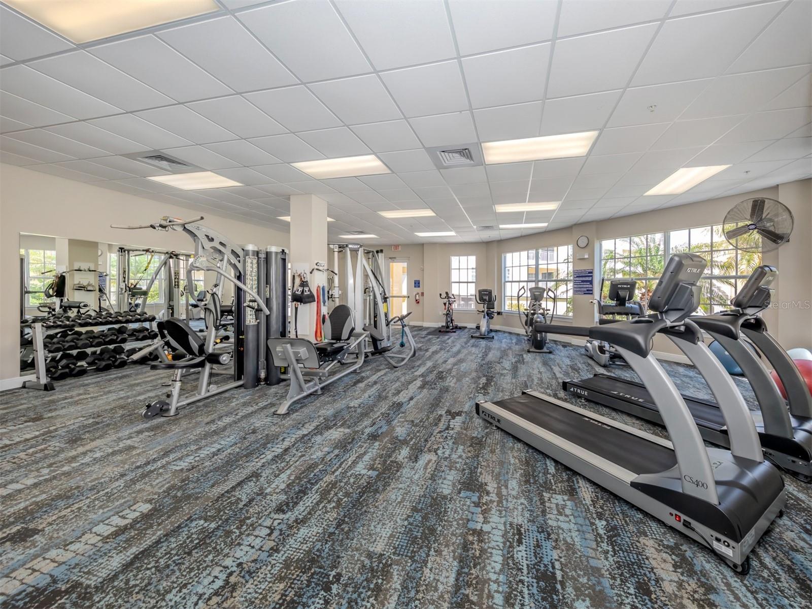 Image 41 of 77 For 14021 Bellagio Way 404