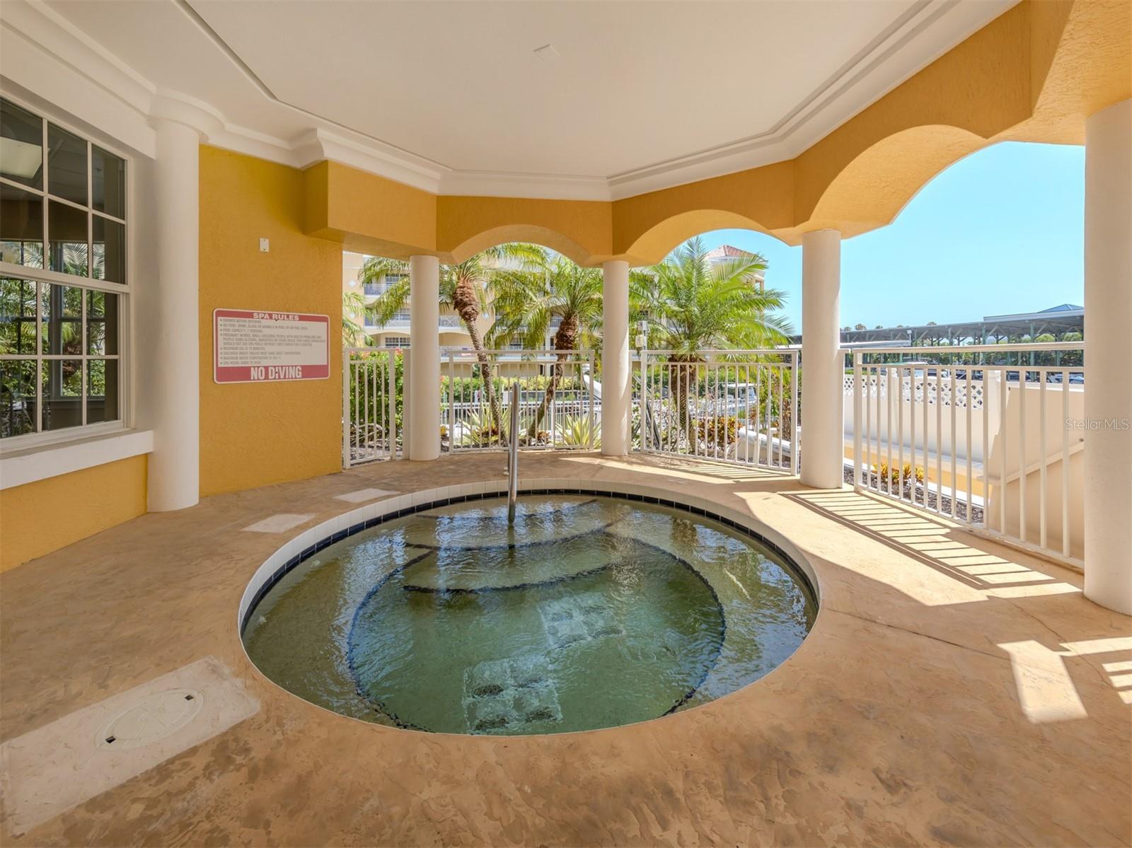 Image 43 of 77 For 14021 Bellagio Way 404