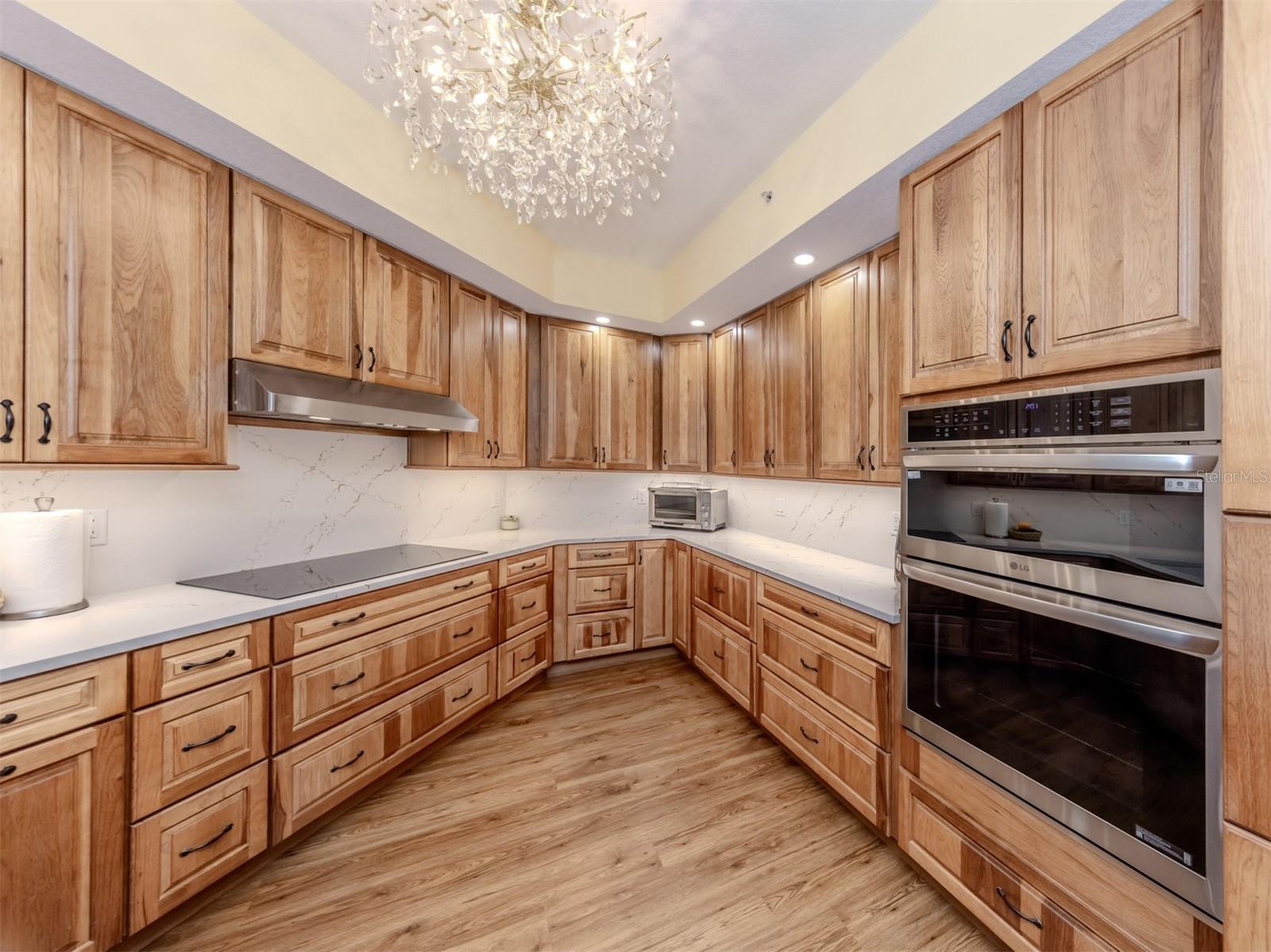 Image 5 of 77 For 14021 Bellagio Way 404