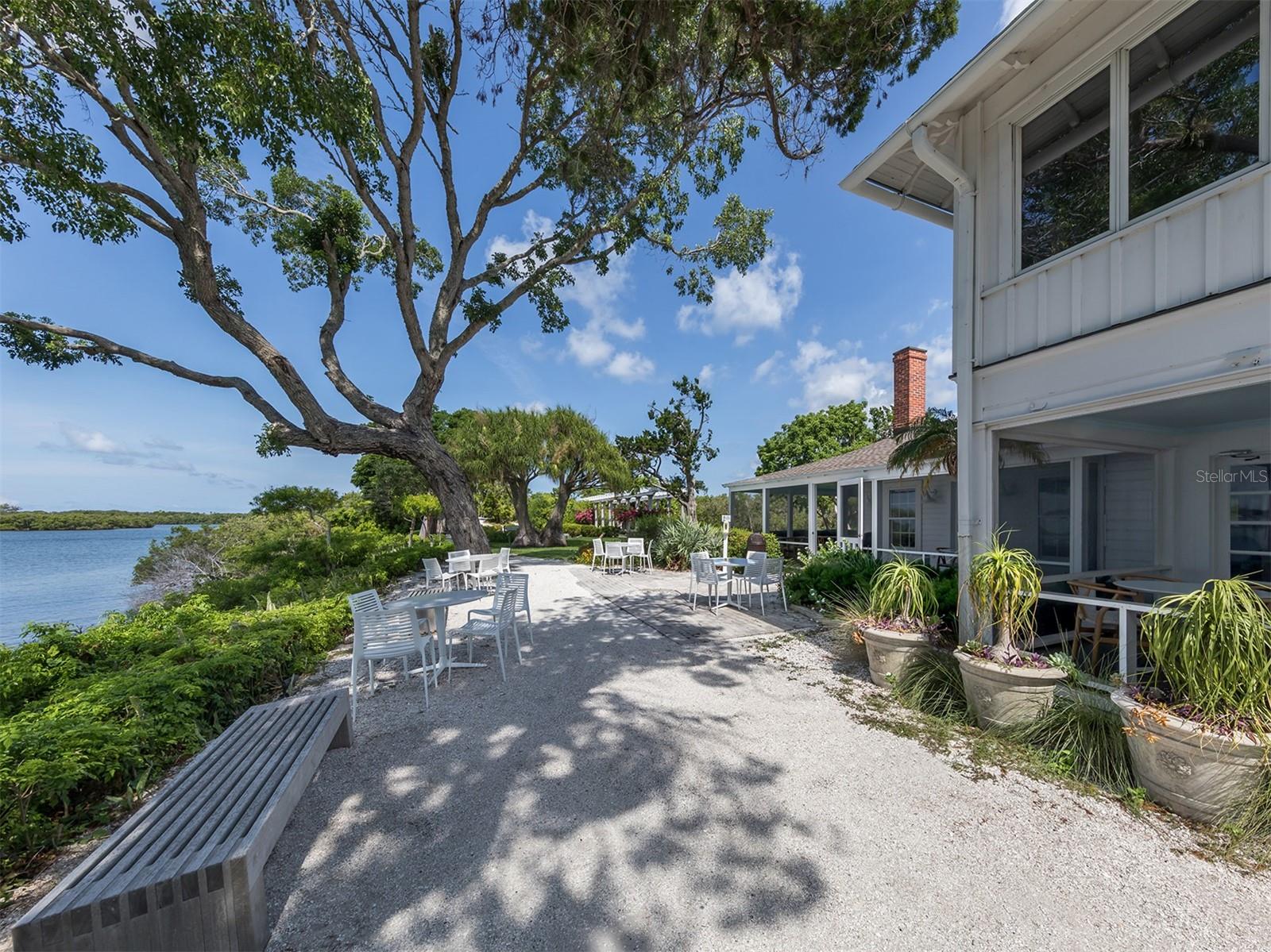 Image 57 of 77 For 14021 Bellagio Way 404