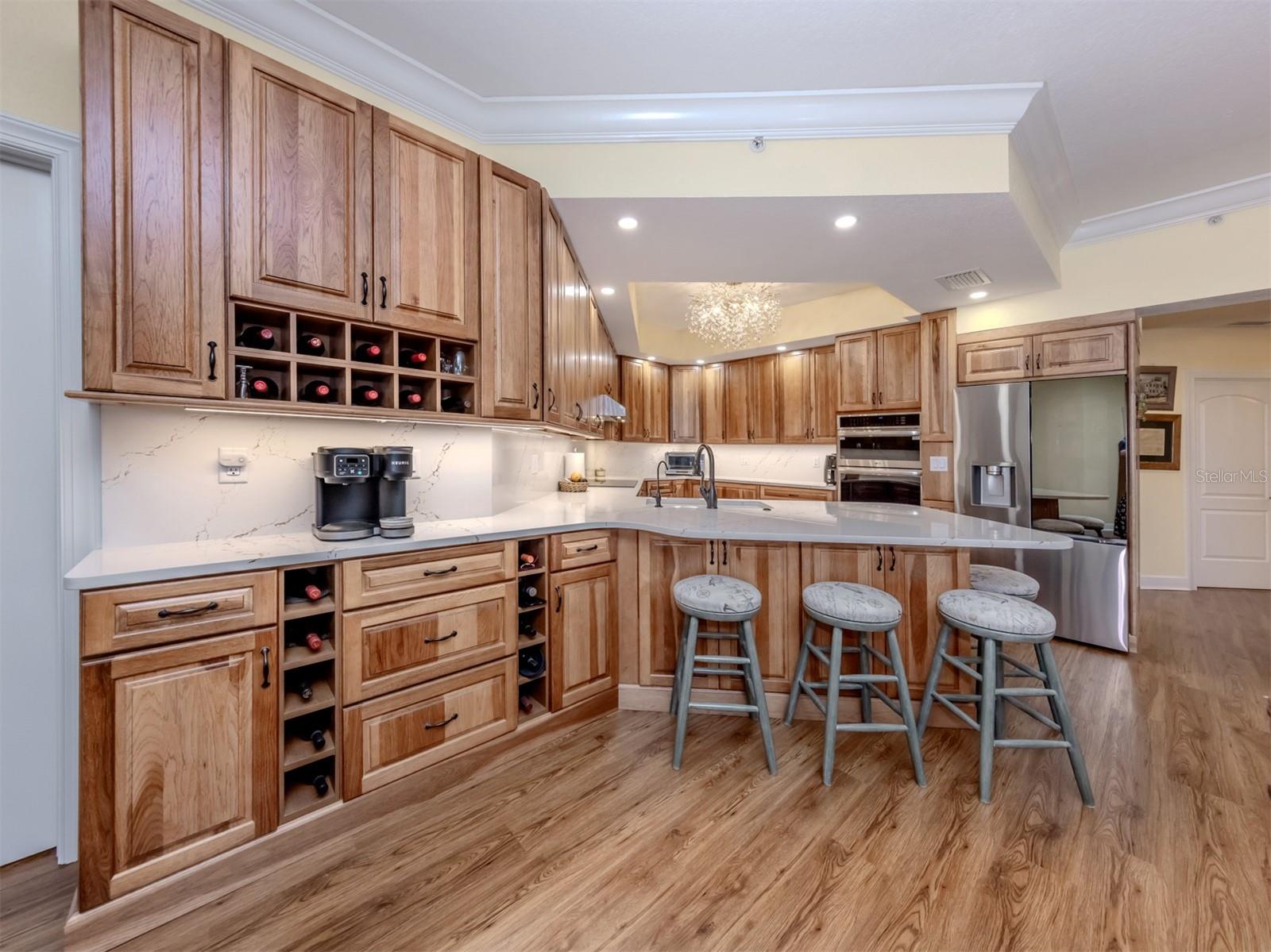 Image 6 of 77 For 14021 Bellagio Way 404