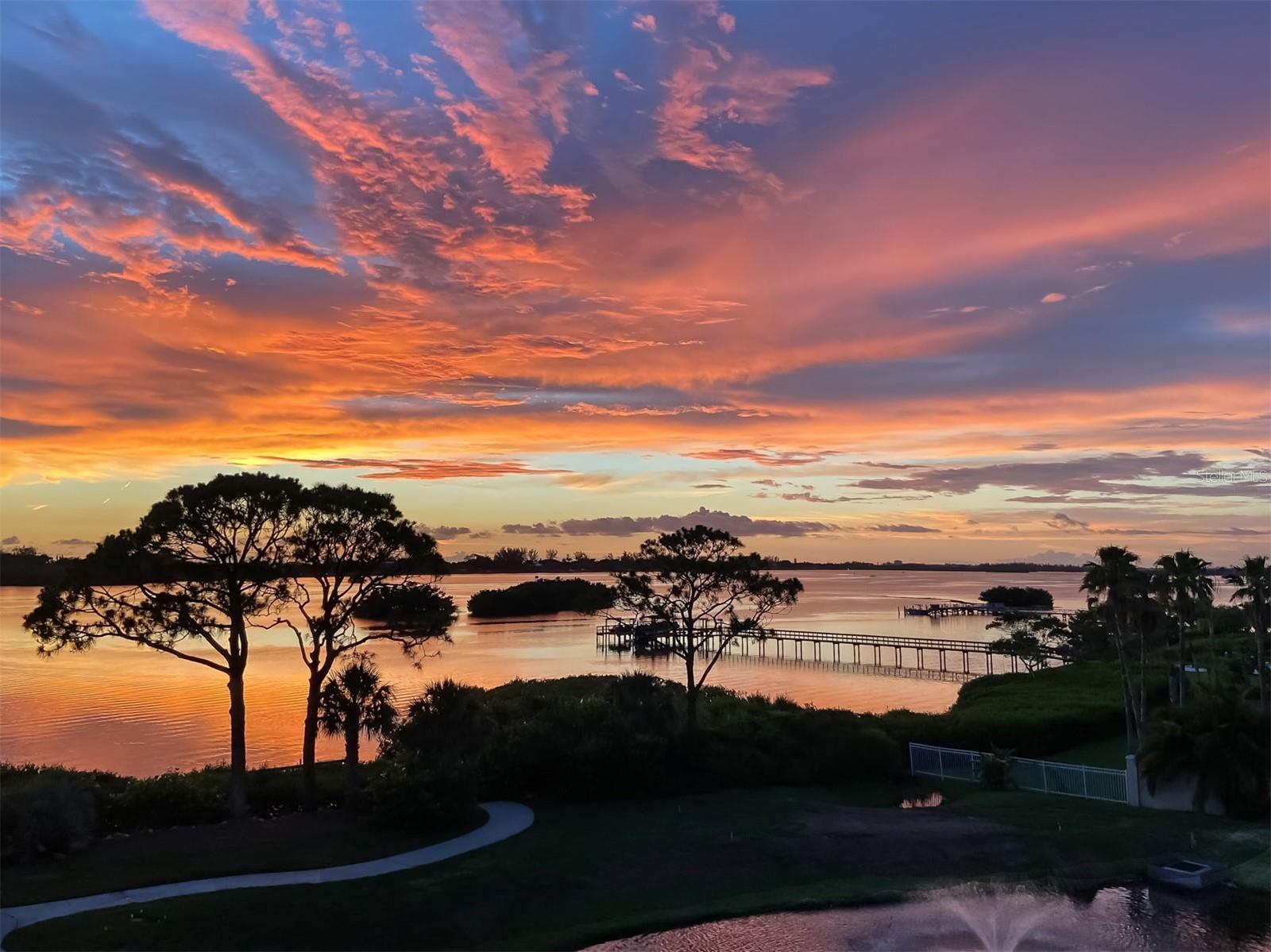 Image 60 of 77 For 14021 Bellagio Way 404