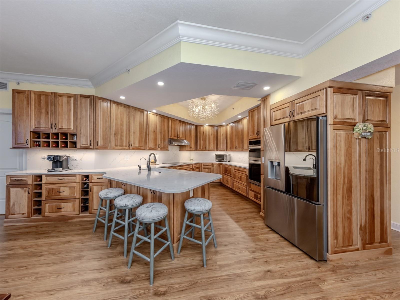 Image 7 of 77 For 14021 Bellagio Way 404