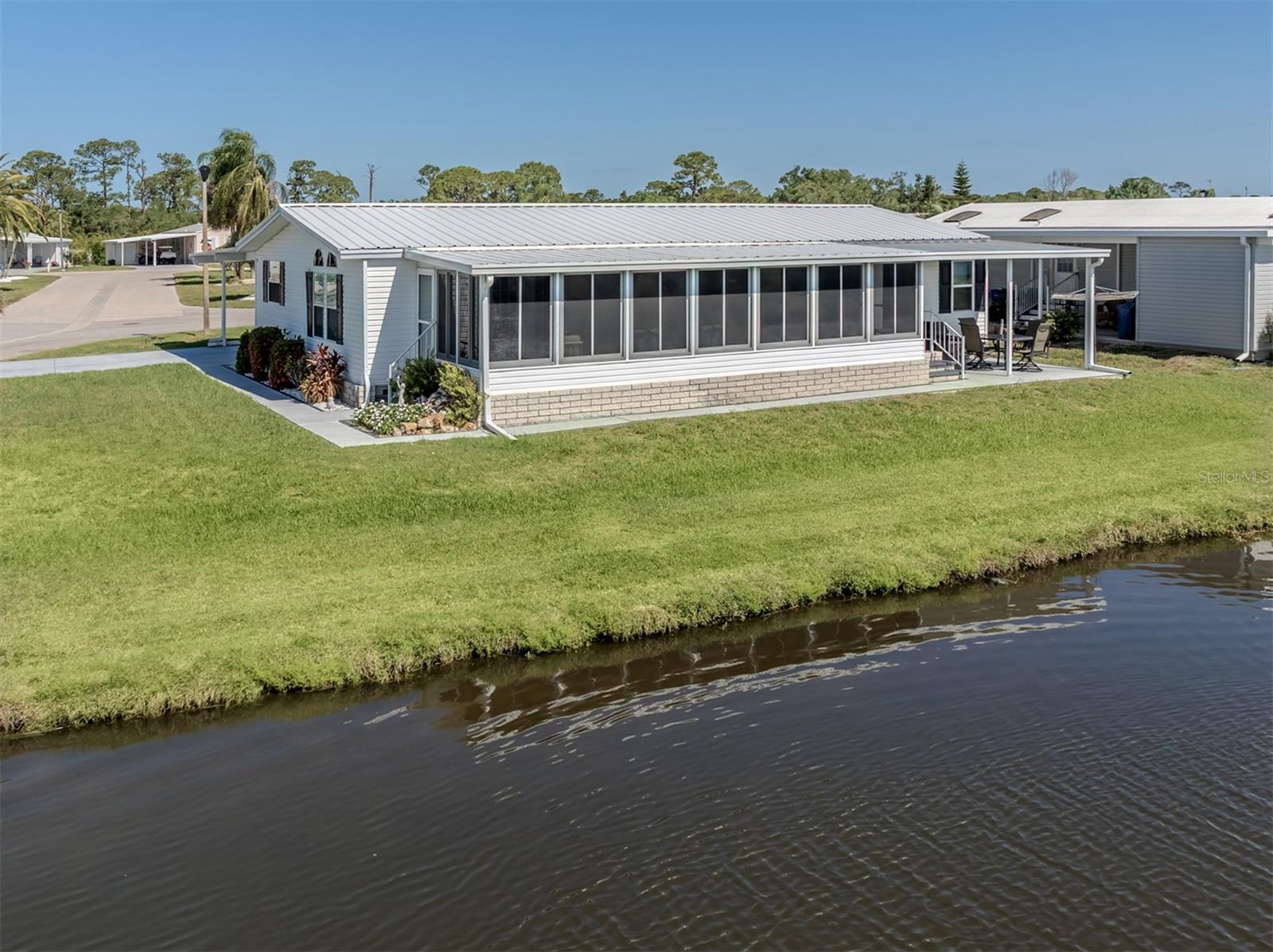 Image 35 of 77 For 513 Landsedge Drive